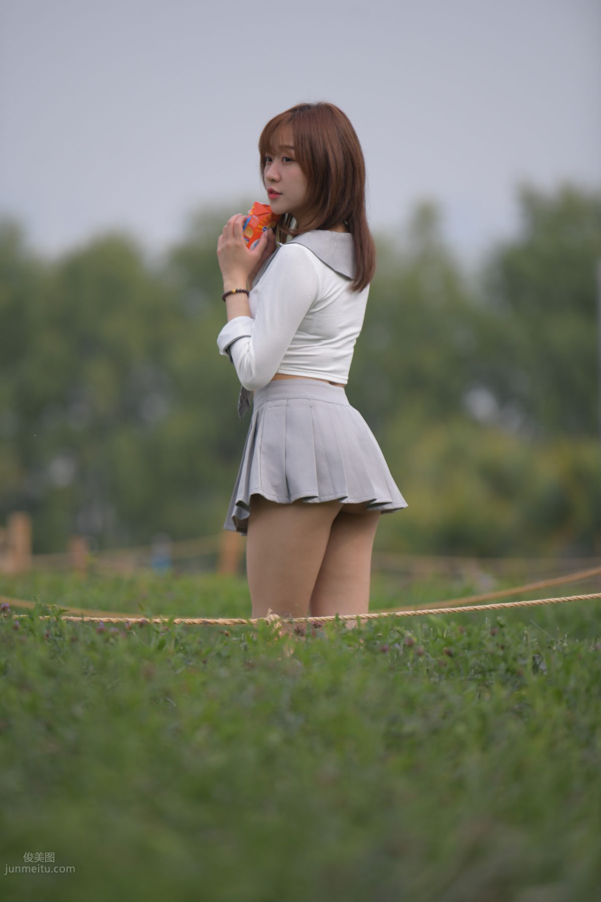 [Mojing Street] 095 Sexy and Moving Beauty in a Small Pleated Skirt photo 660