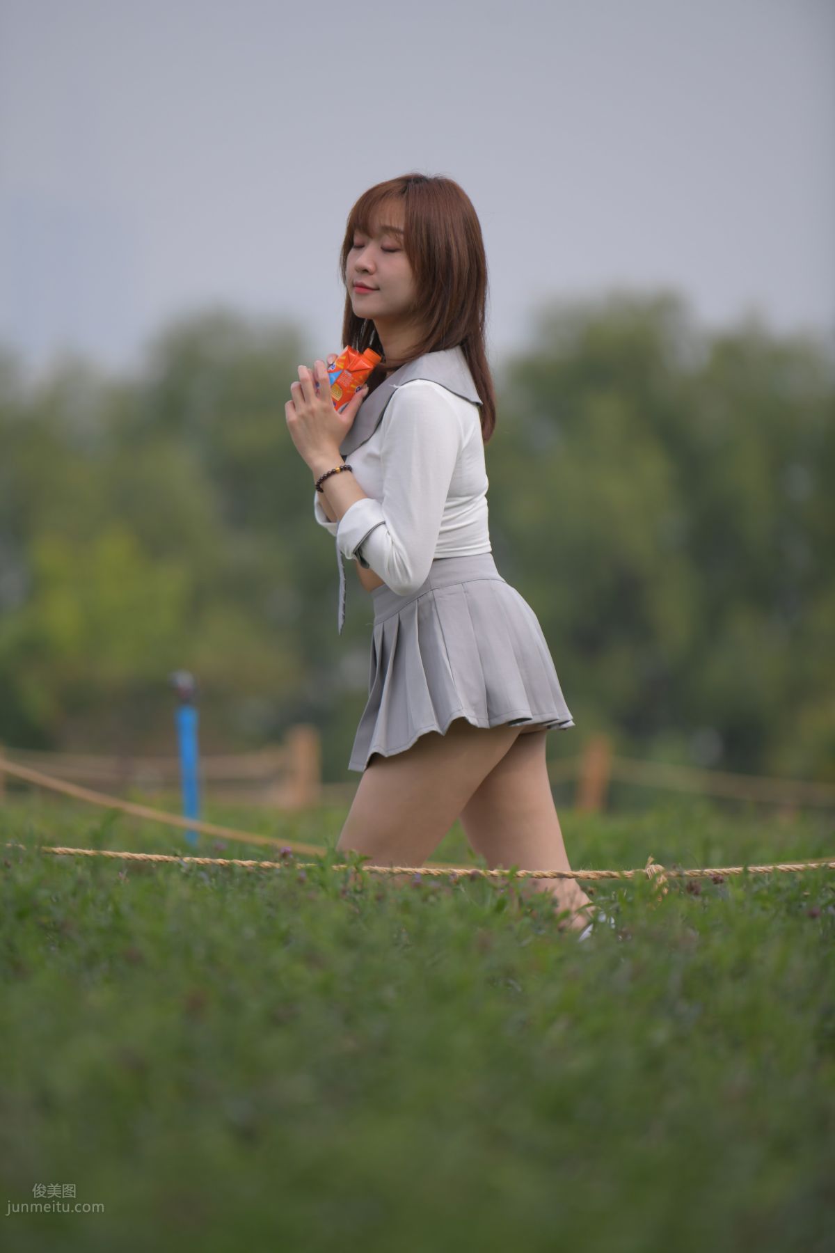 [Mojing Street] 095 Sexy and Moving Beauty in a Small Pleated Skirt photo 663