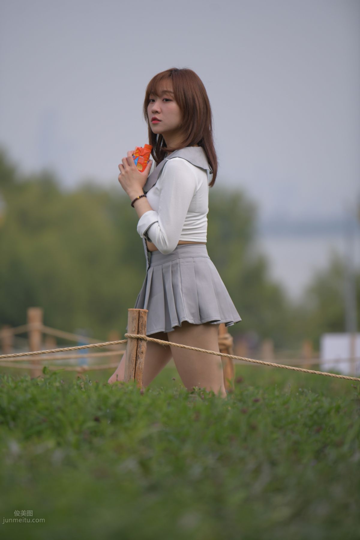 [Mojing Street] 095 Sexy and Moving Beauty in a Small Pleated Skirt photo 677