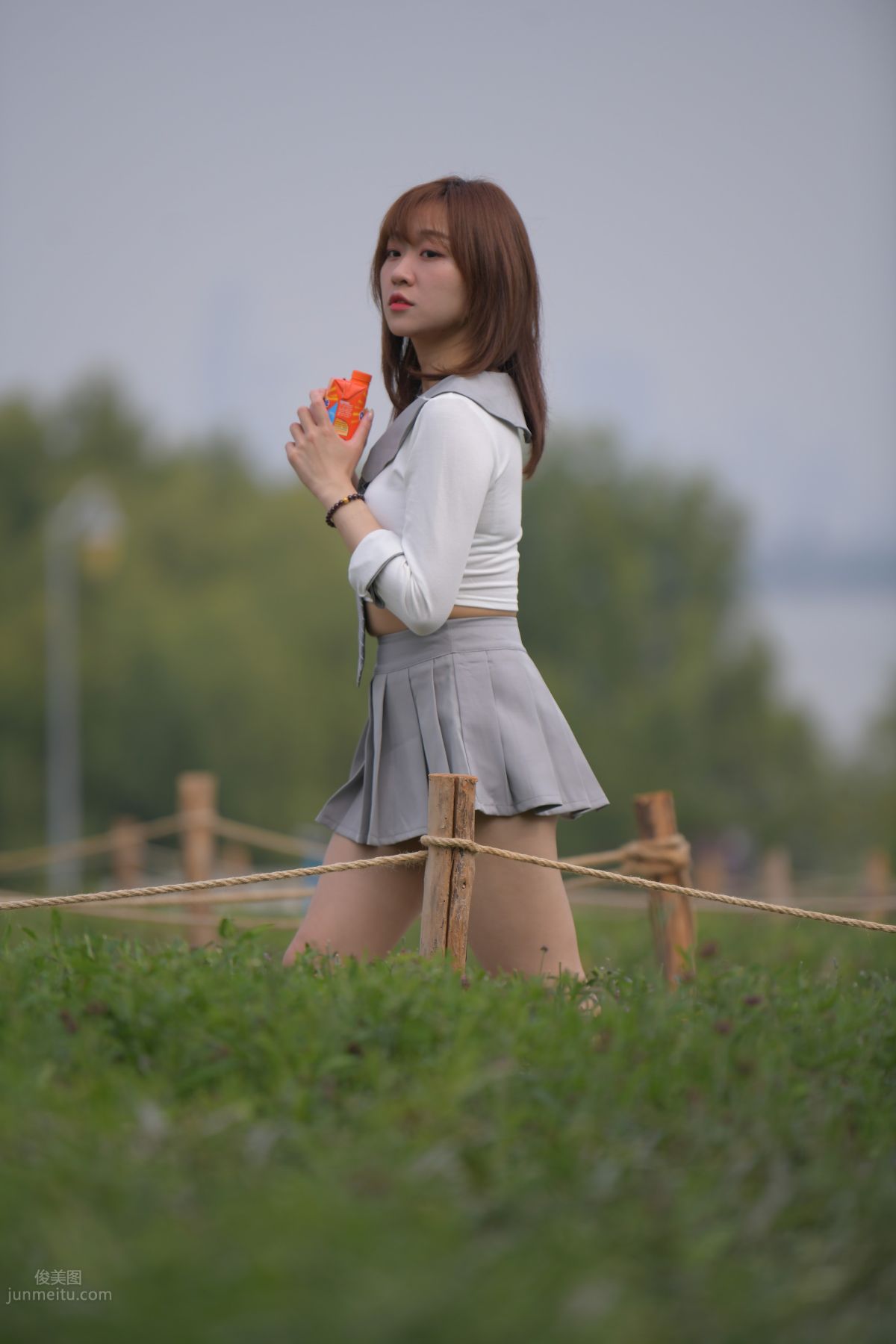 [Mojing Street] 095 Sexy and Moving Beauty in a Small Pleated Skirt photo 678