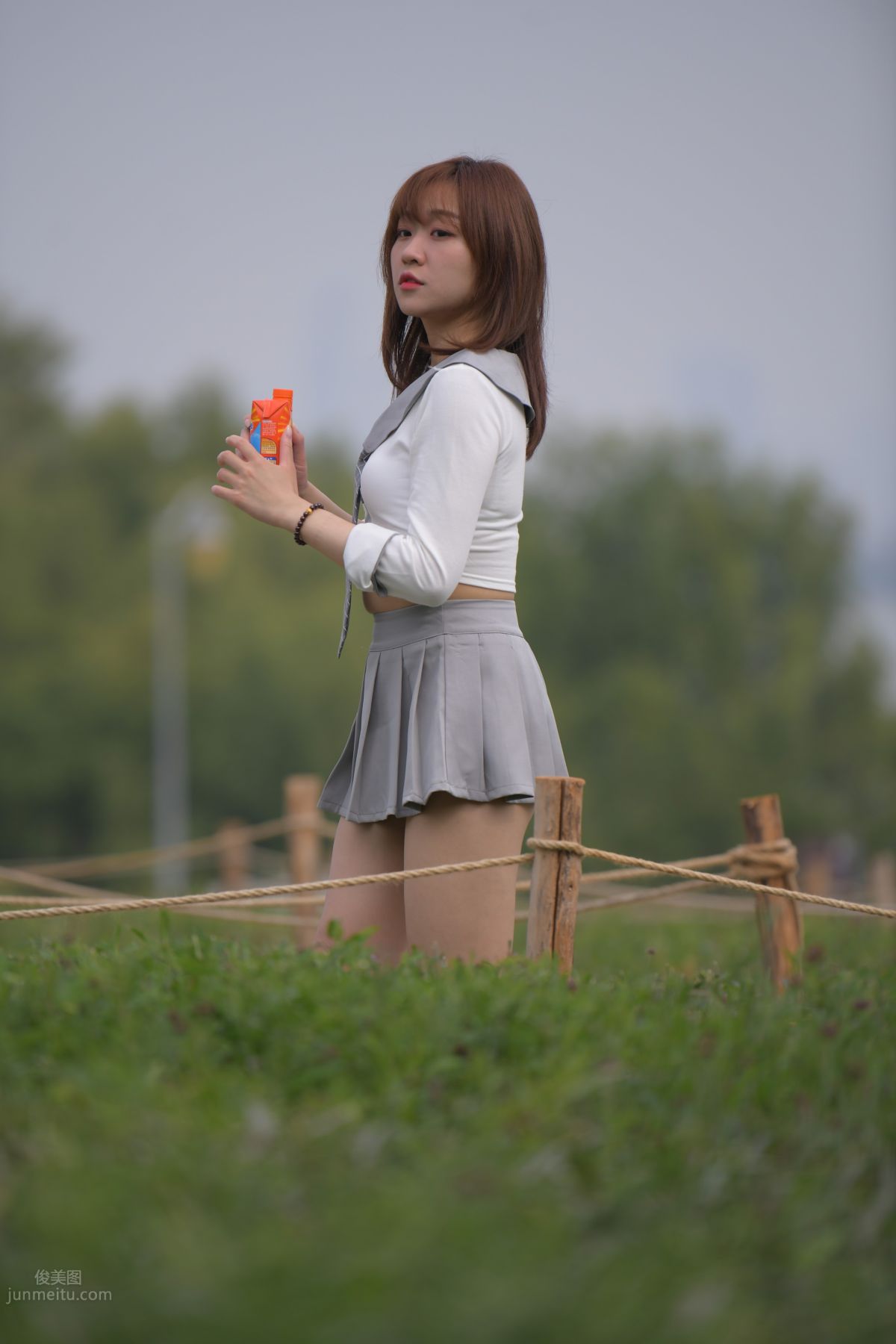 [Mojing Street] 095 Sexy and Moving Beauty in a Small Pleated Skirt photo 679