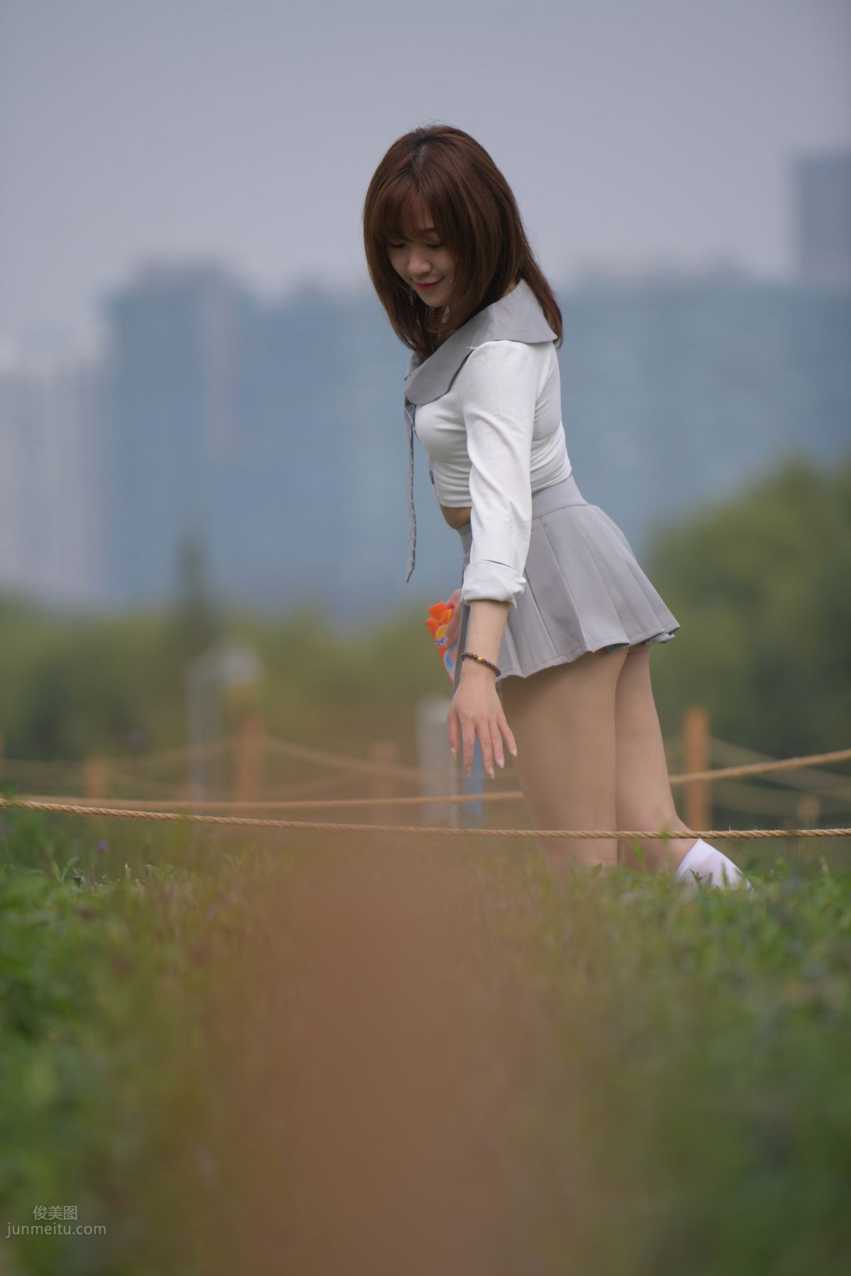 [Mojing Street] 095 Sexy and Moving Beauty in a Small Pleated Skirt photo 698