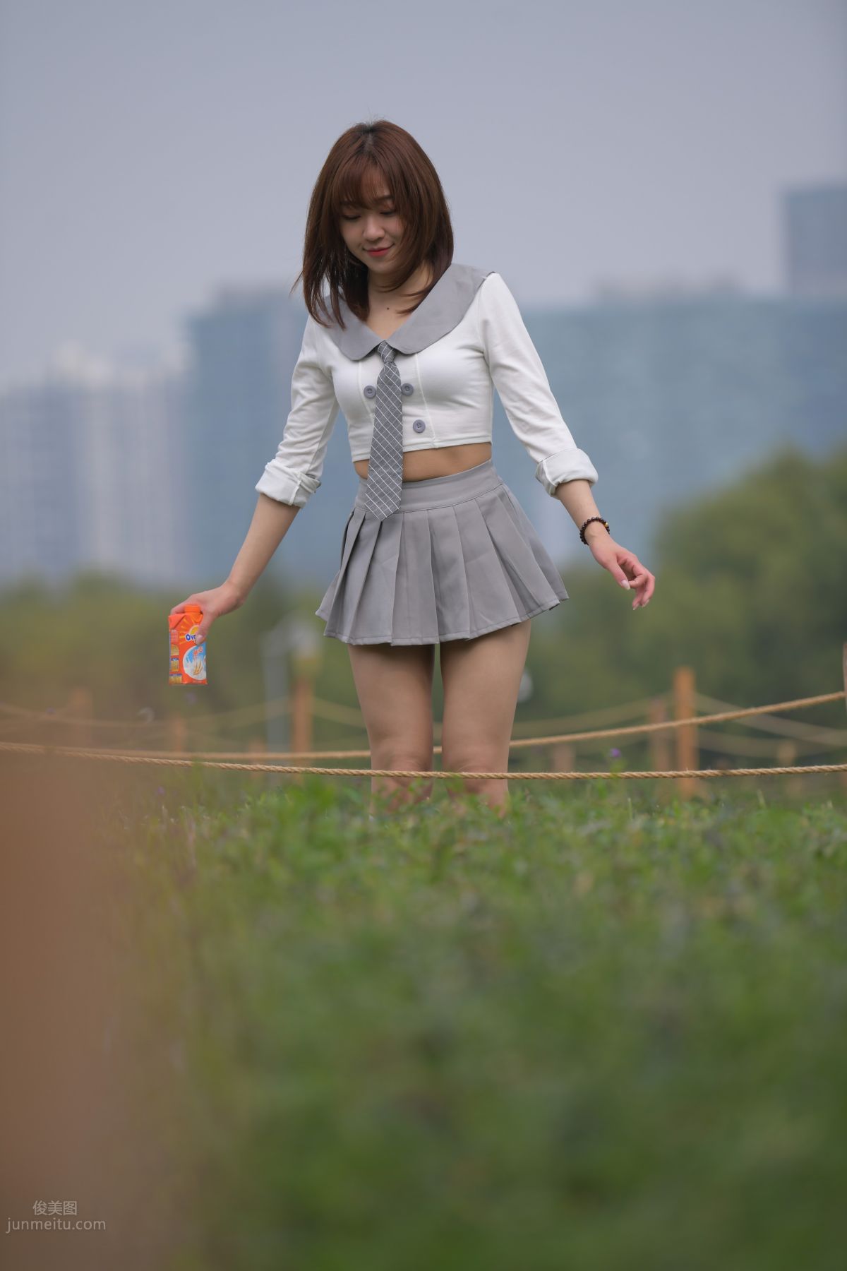 [Mojing Street] 095 Sexy and Moving Beauty in a Small Pleated Skirt photo 703
