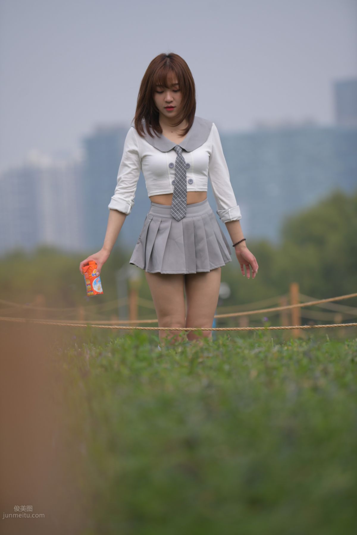 [Mojing Street] 095 Sexy and Moving Beauty in a Small Pleated Skirt photo 705