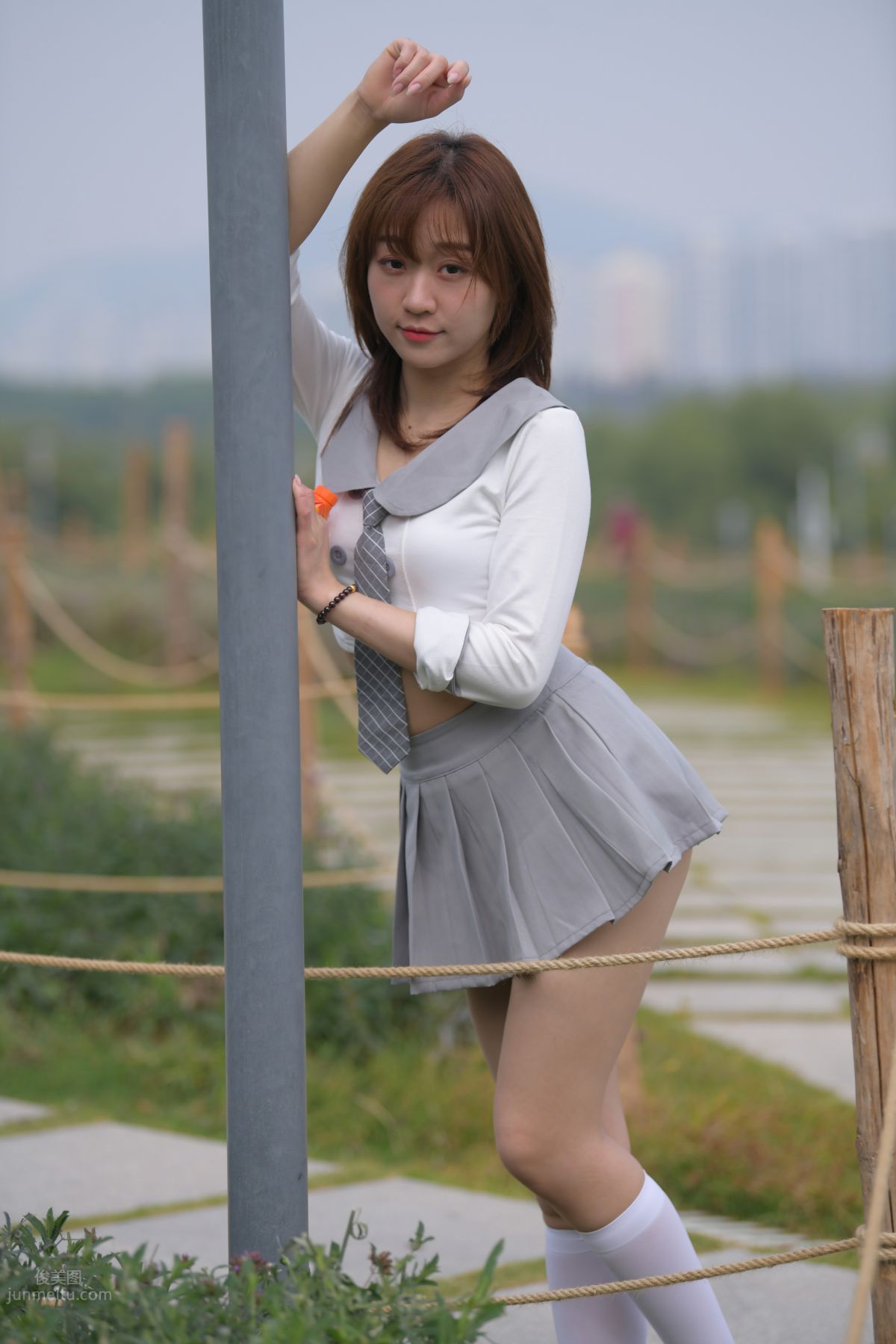 [Mojing Street] 095 Sexy and Moving Beauty in a Small Pleated Skirt photo 711