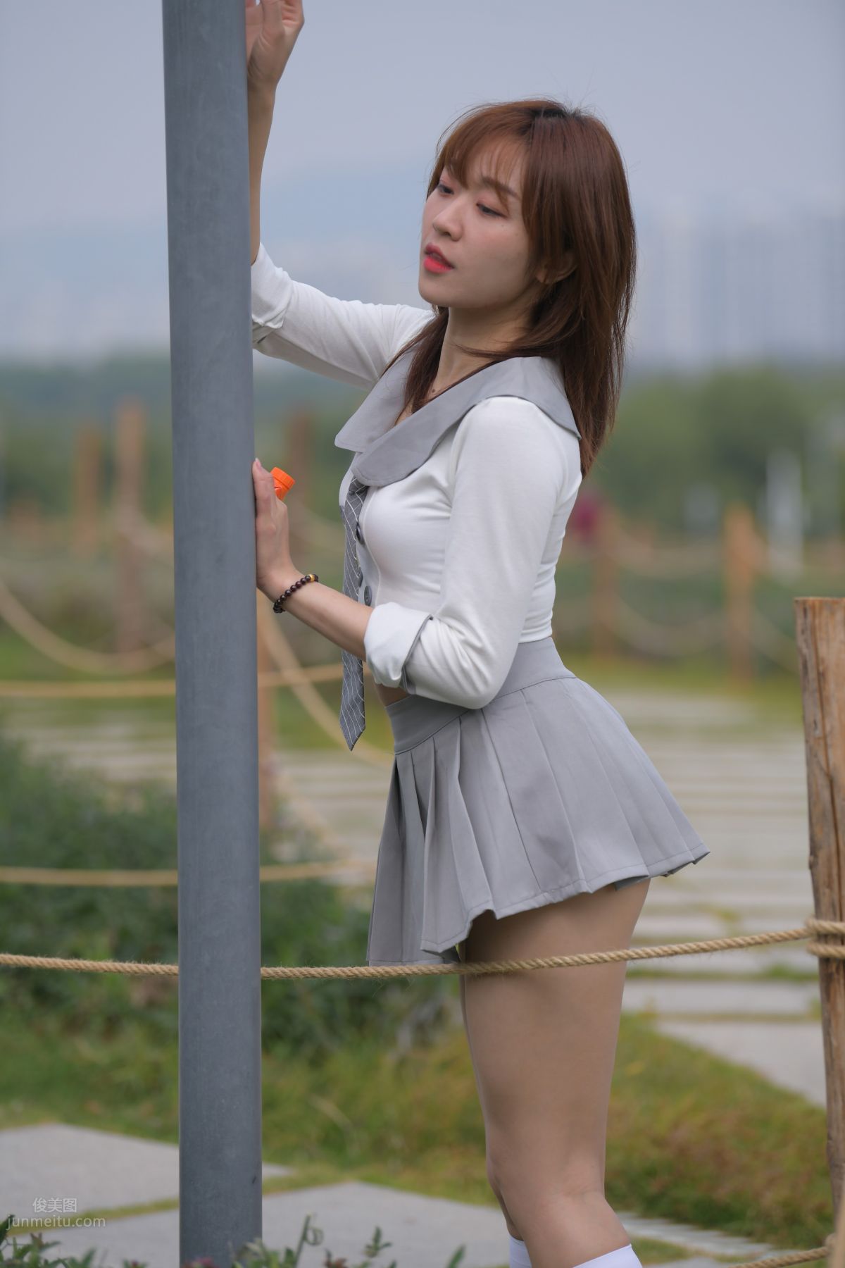 [Mojing Street] 095 Sexy and Moving Beauty in a Small Pleated Skirt photo 716