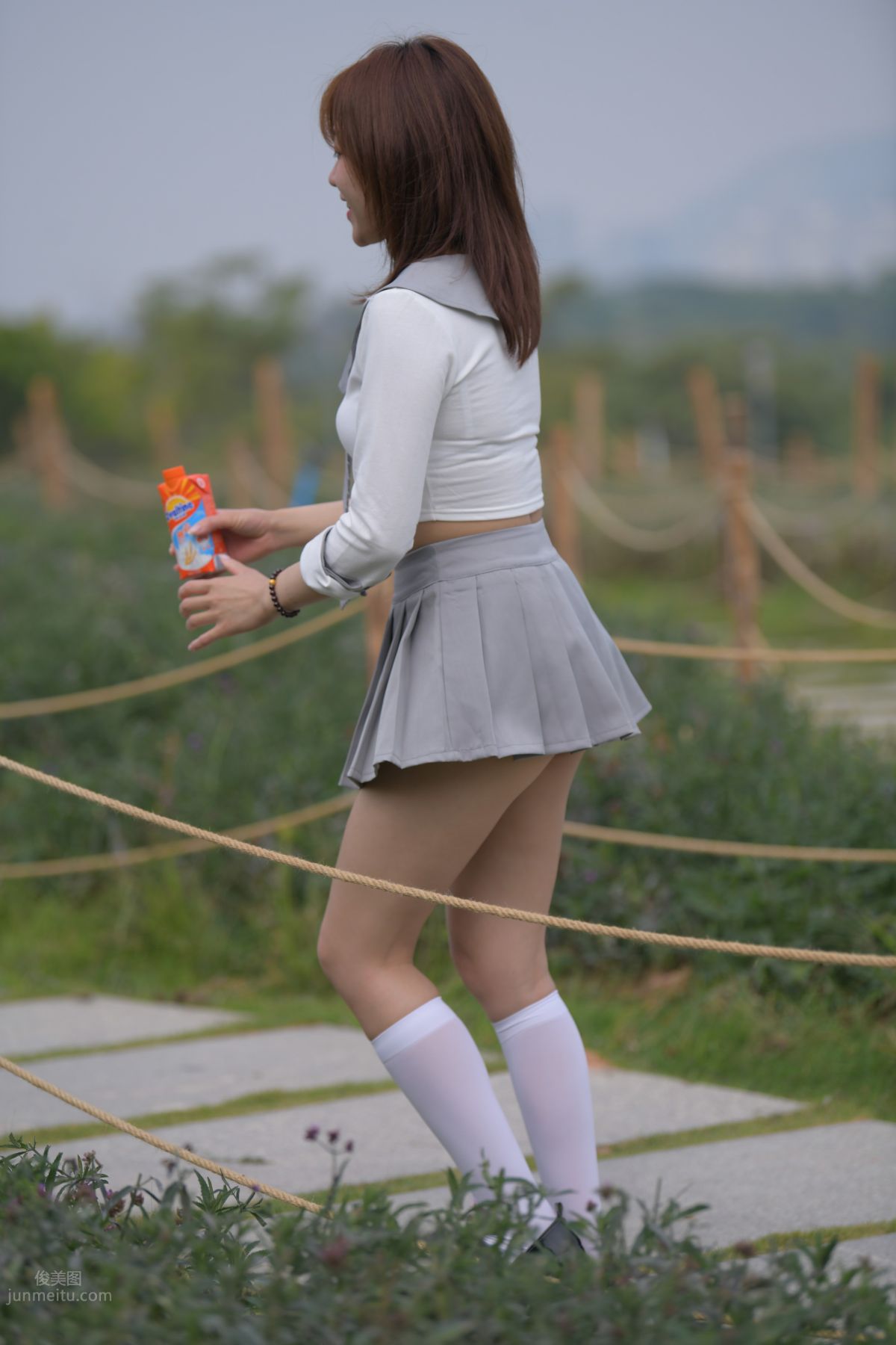 [Mojing Street] 095 Sexy and Moving Beauty in a Small Pleated Skirt photo 728