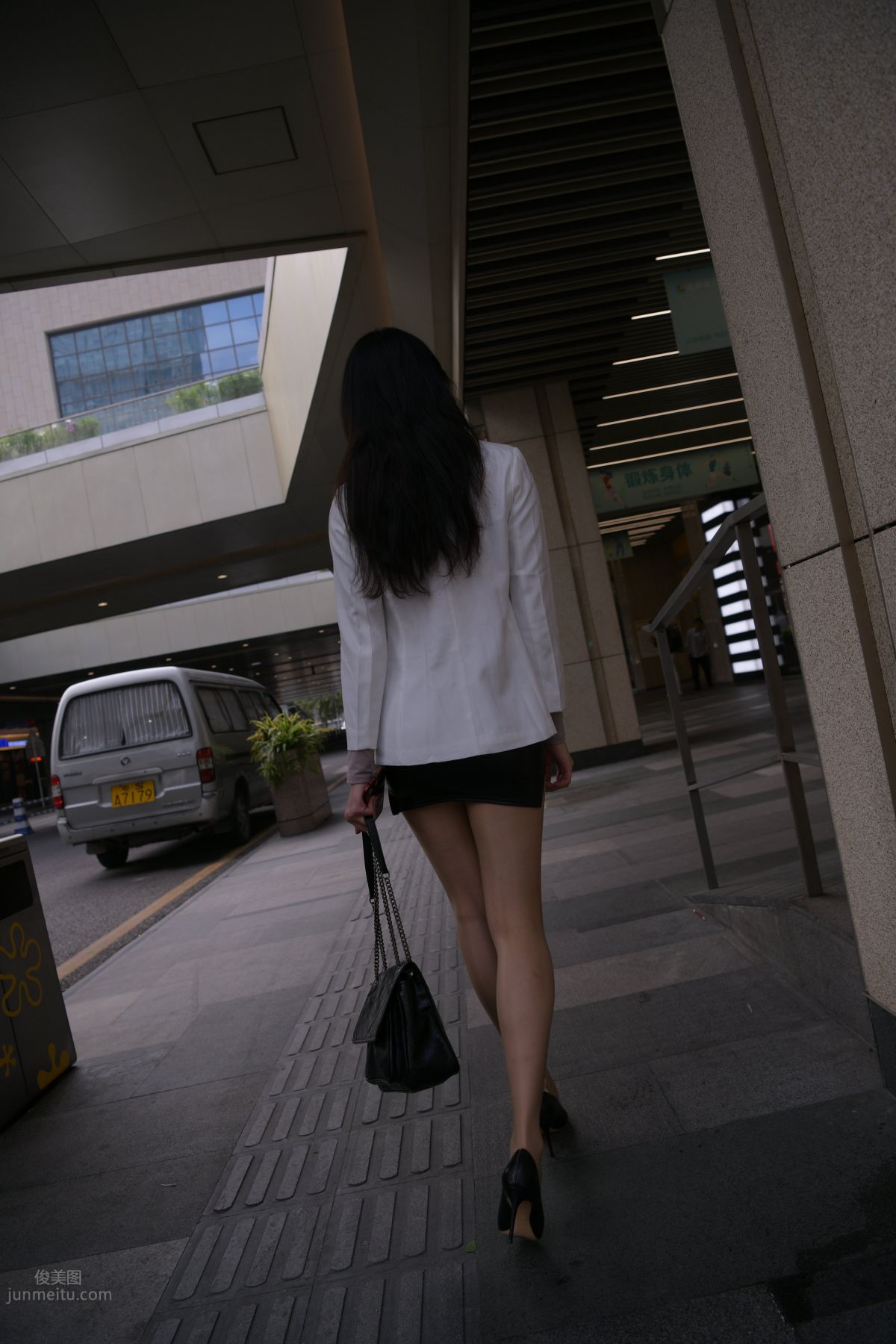 [Mojing Street] 099 Hunhun Street Snap Works, That Woman 1 photo 360