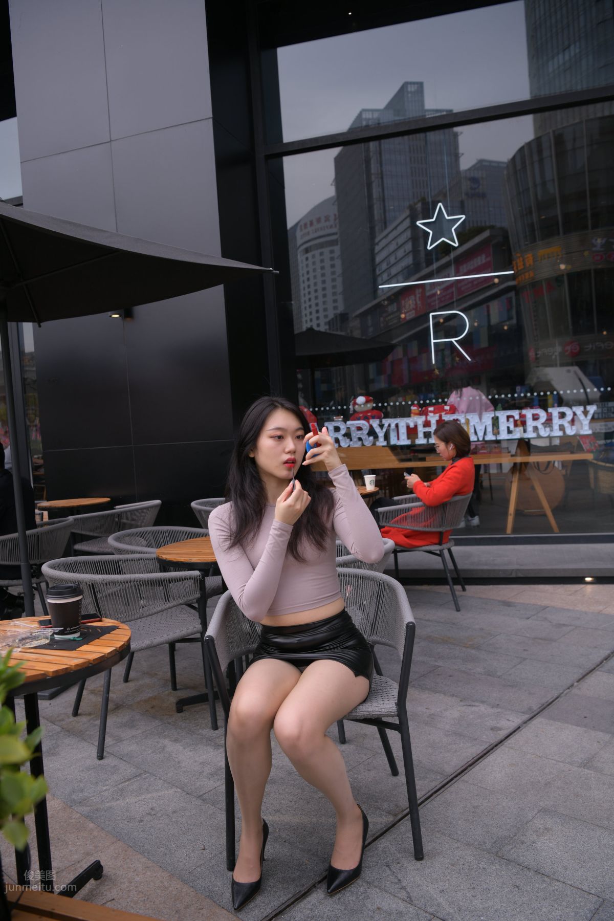 [Mojing Street] 099 Hunhun Street Snap Works, That Woman 1 photo 500