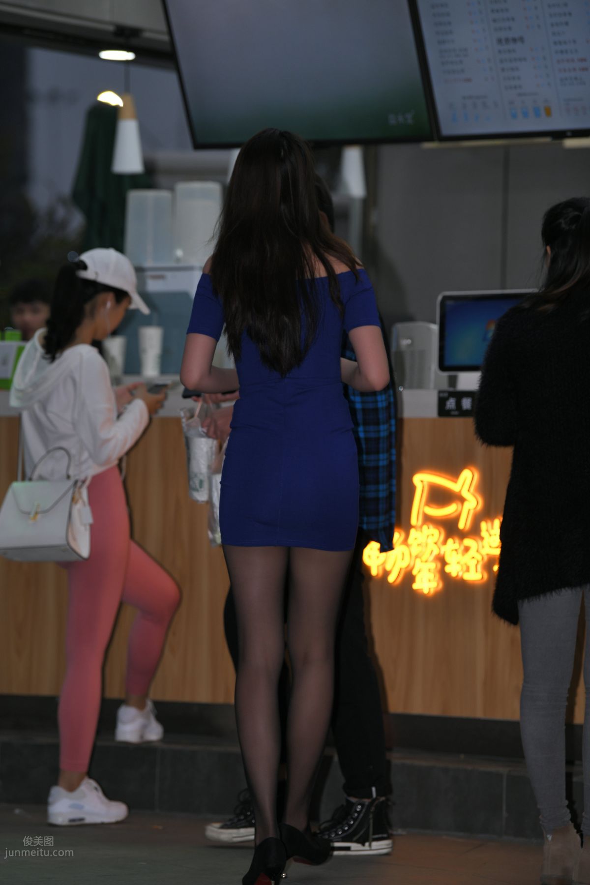 [Mojing Street] 102 Cousin's Bodycon Skirt with Slit and Stockings photo 171