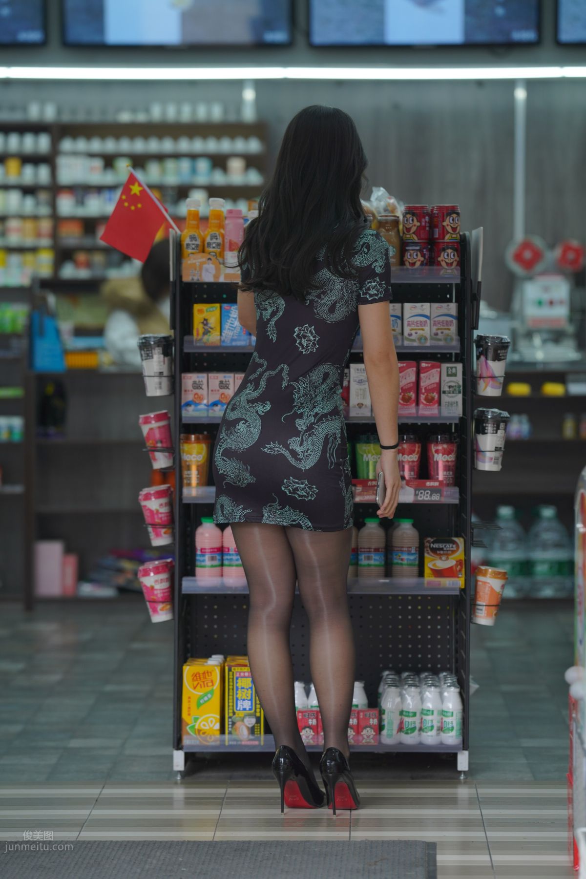 [Mojing Street] 106 Sexy Mature Woman in Black Stockings Modified Qipao photo 81