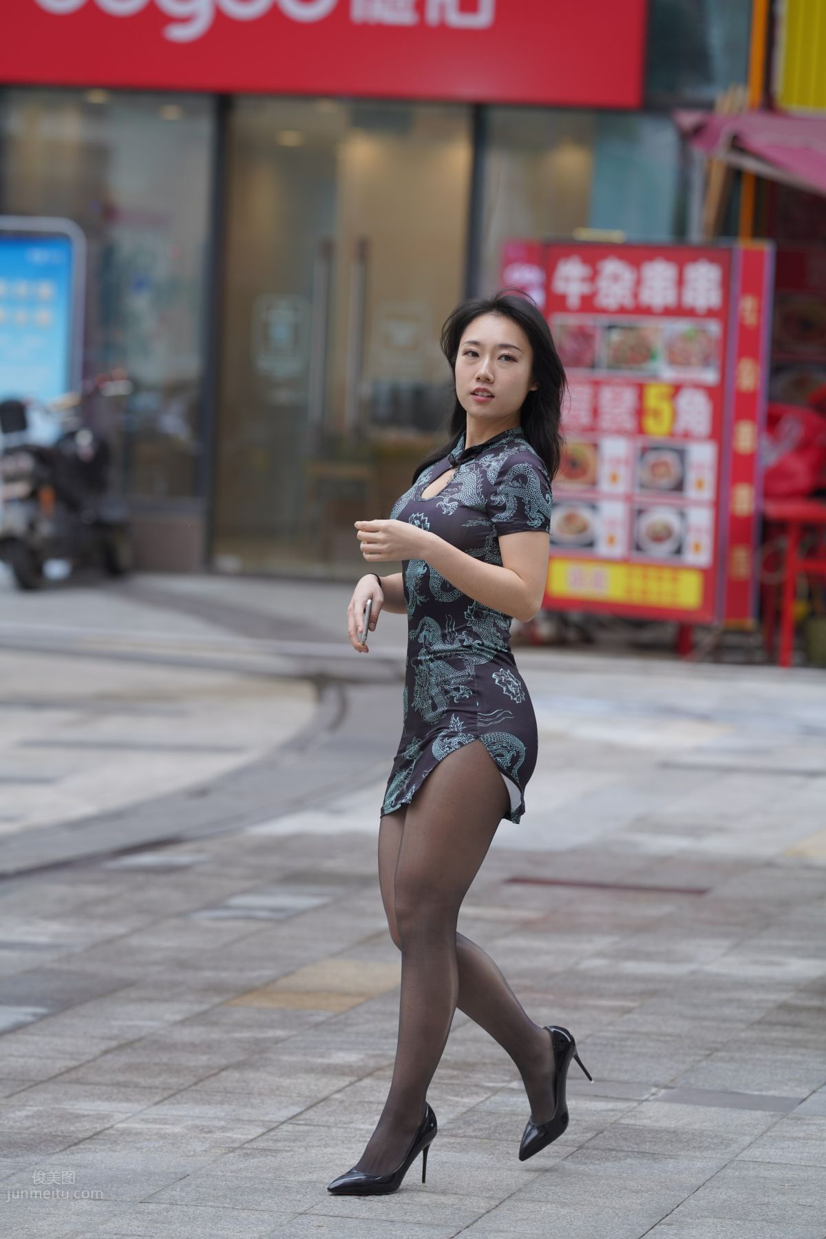 [Mojing Street] 106 Sexy Mature Woman in Black Stockings Modified Qipao photo 123