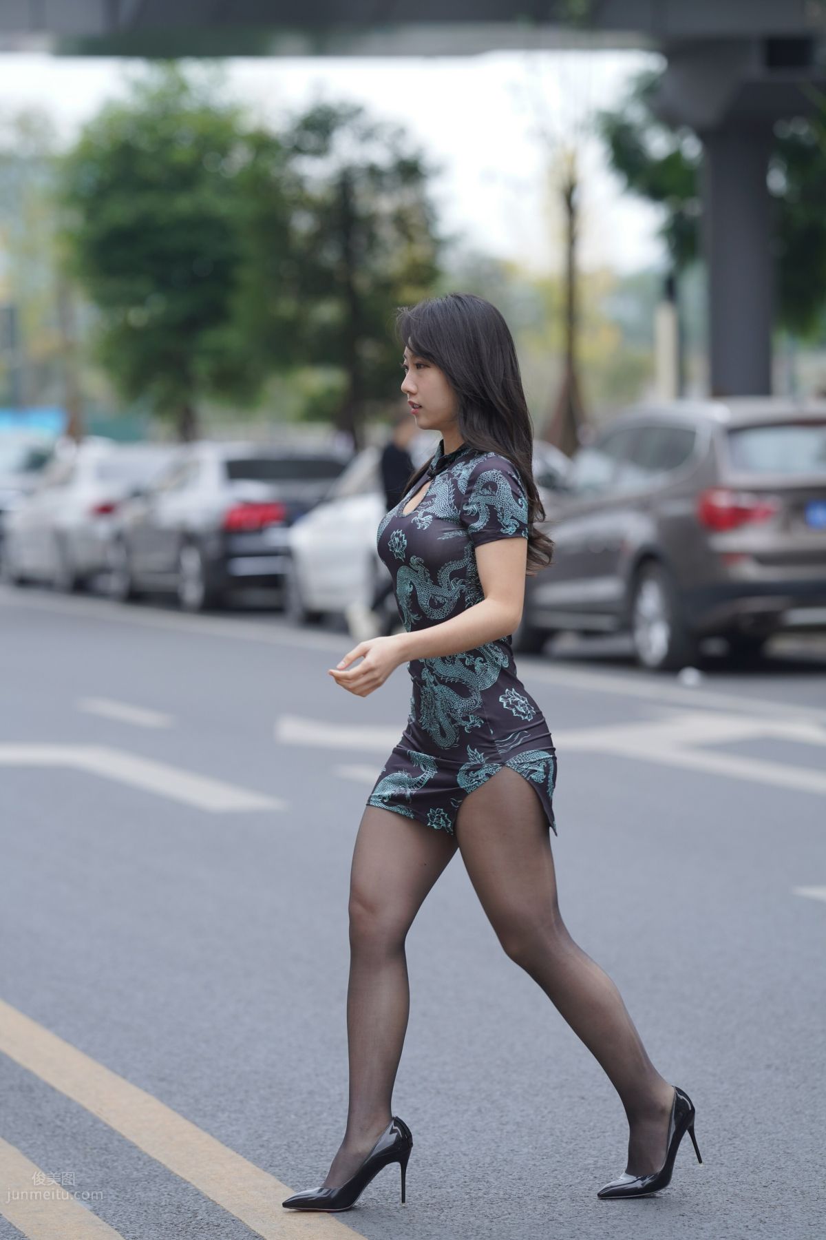 [Mojing Street] 106 Sexy Mature Woman in Black Stockings Modified Qipao photo 156