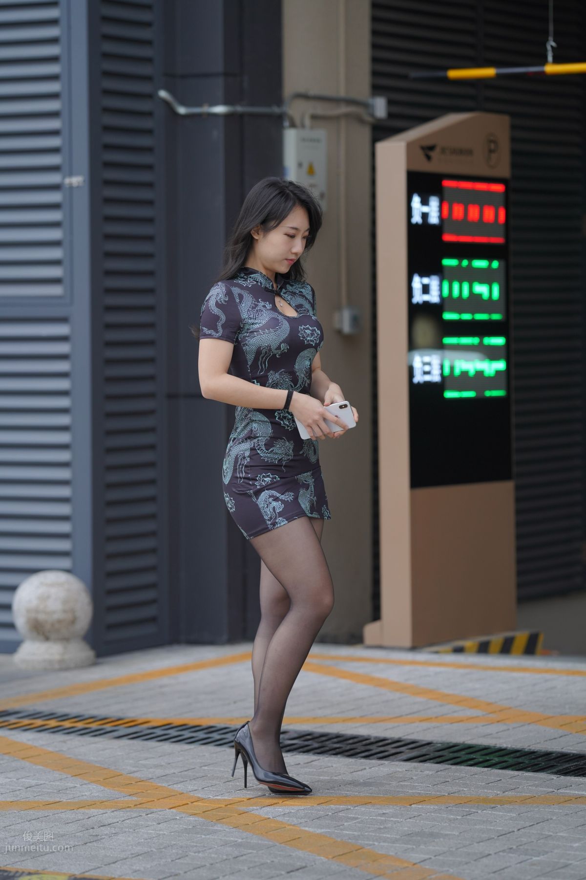 [Mojing Street] 106 Sexy Mature Woman in Black Stockings Modified Qipao photo 279