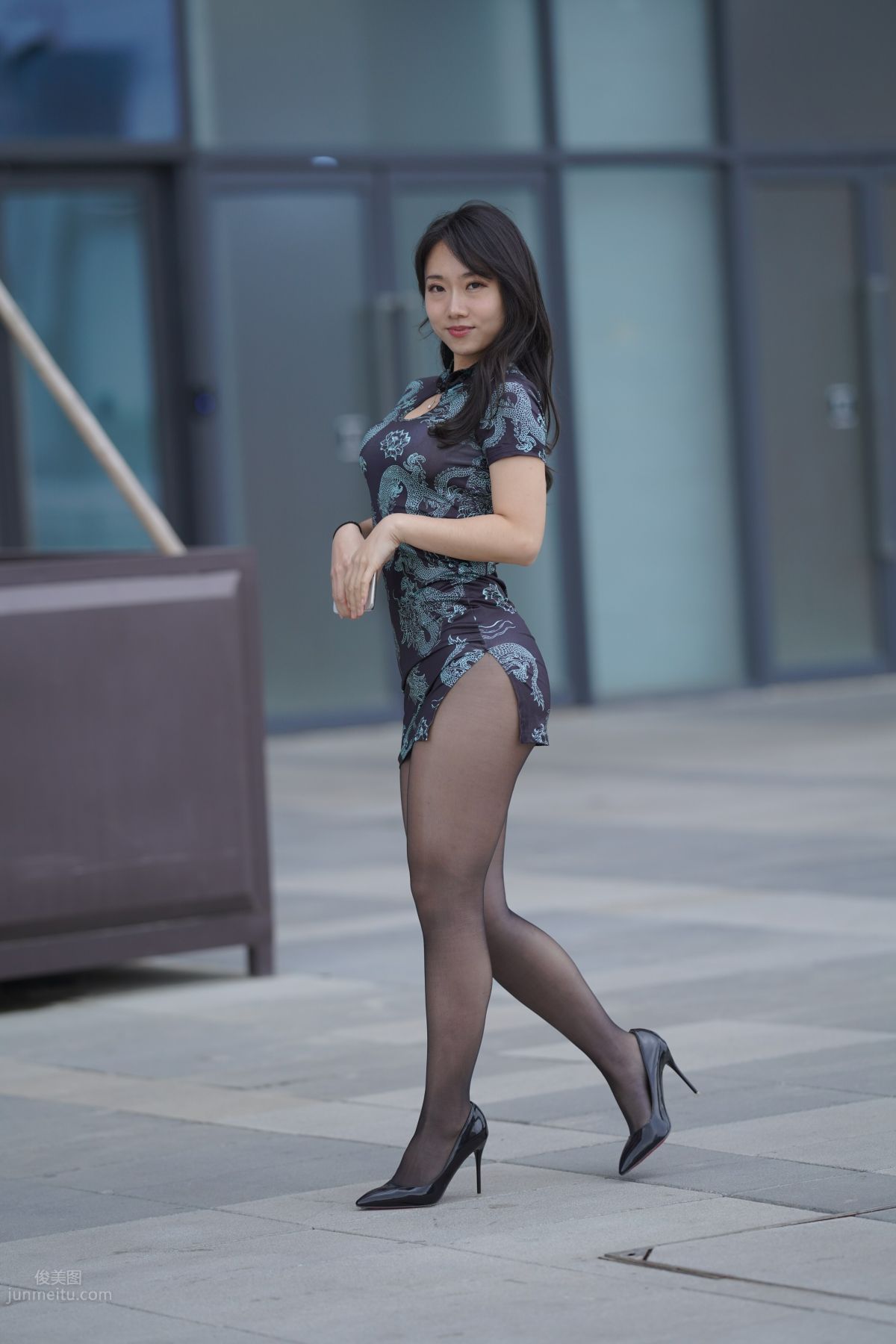 [Mojing Street] 106 Sexy Mature Woman in Black Stockings Modified Qipao photo 345
