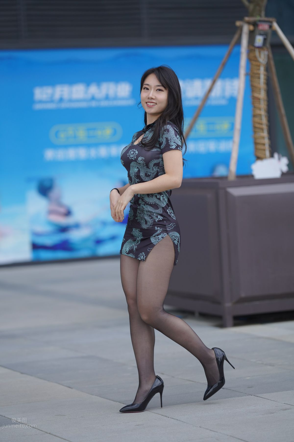 [Mojing Street] 106 Sexy Mature Woman in Black Stockings Modified Qipao photo 350