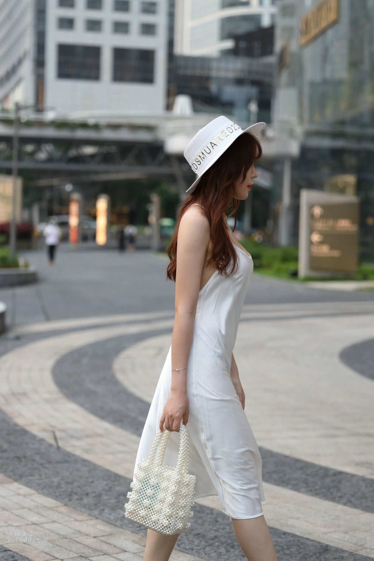 [Mojing Street] 108 Zhizhi Street Snap Photography, Urban Beauty Season 2, White Dress photo 149