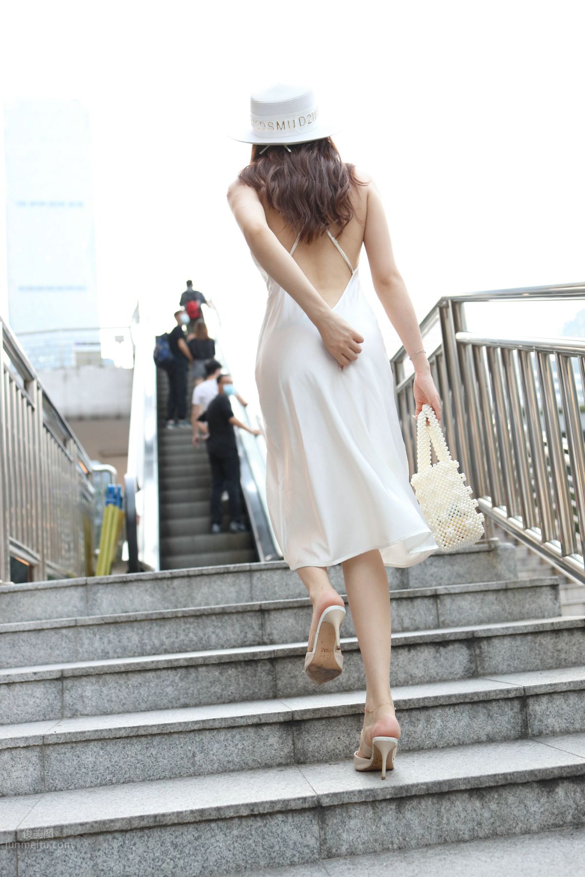 [Mojing Street] 108 Zhizhi Street Snap Photography, Urban Beauty Season 2, White Dress photo 198