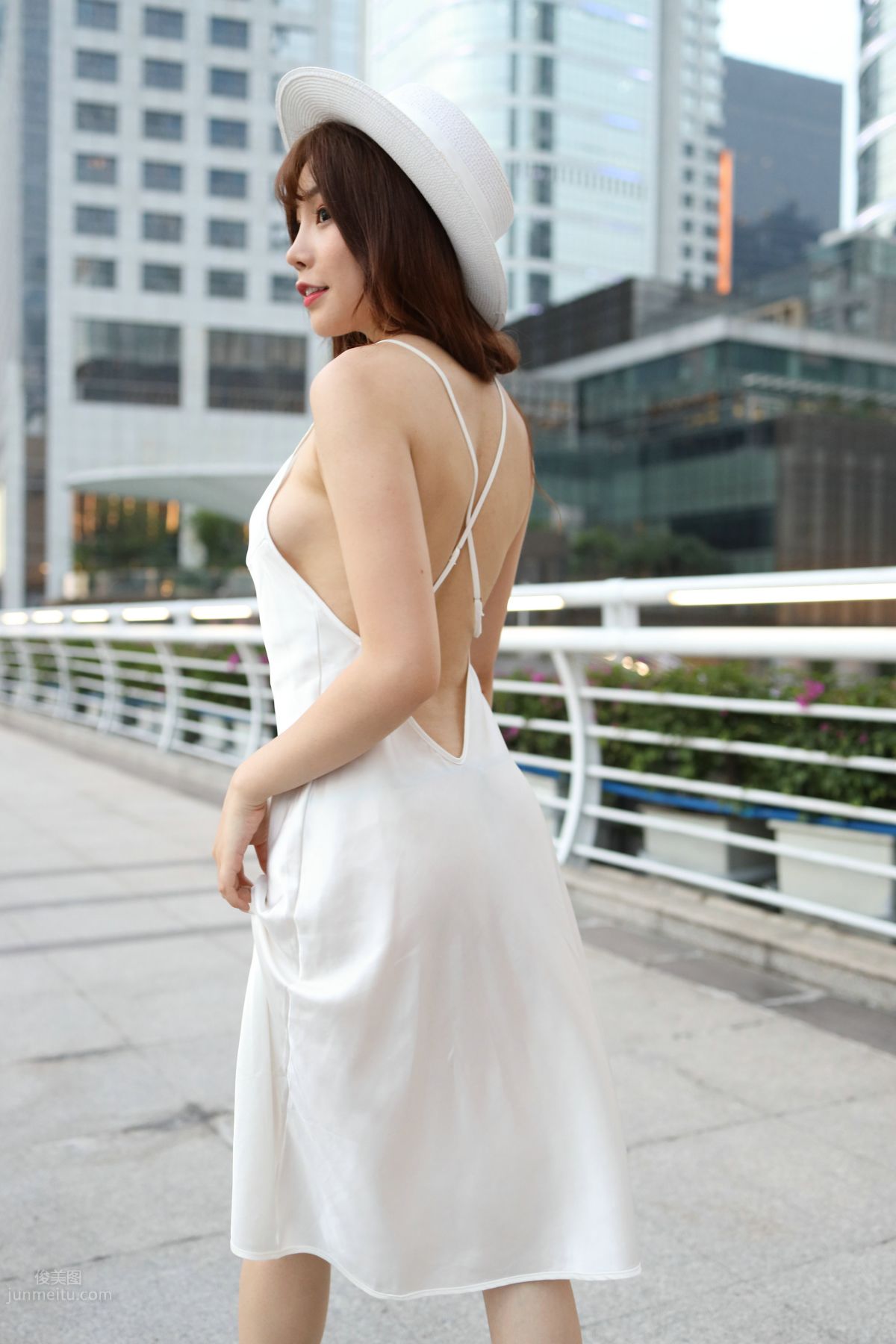 [Mojing Street] 108 Zhizhi Street Snap Photography, Urban Beauty Season 2, White Dress photo 233