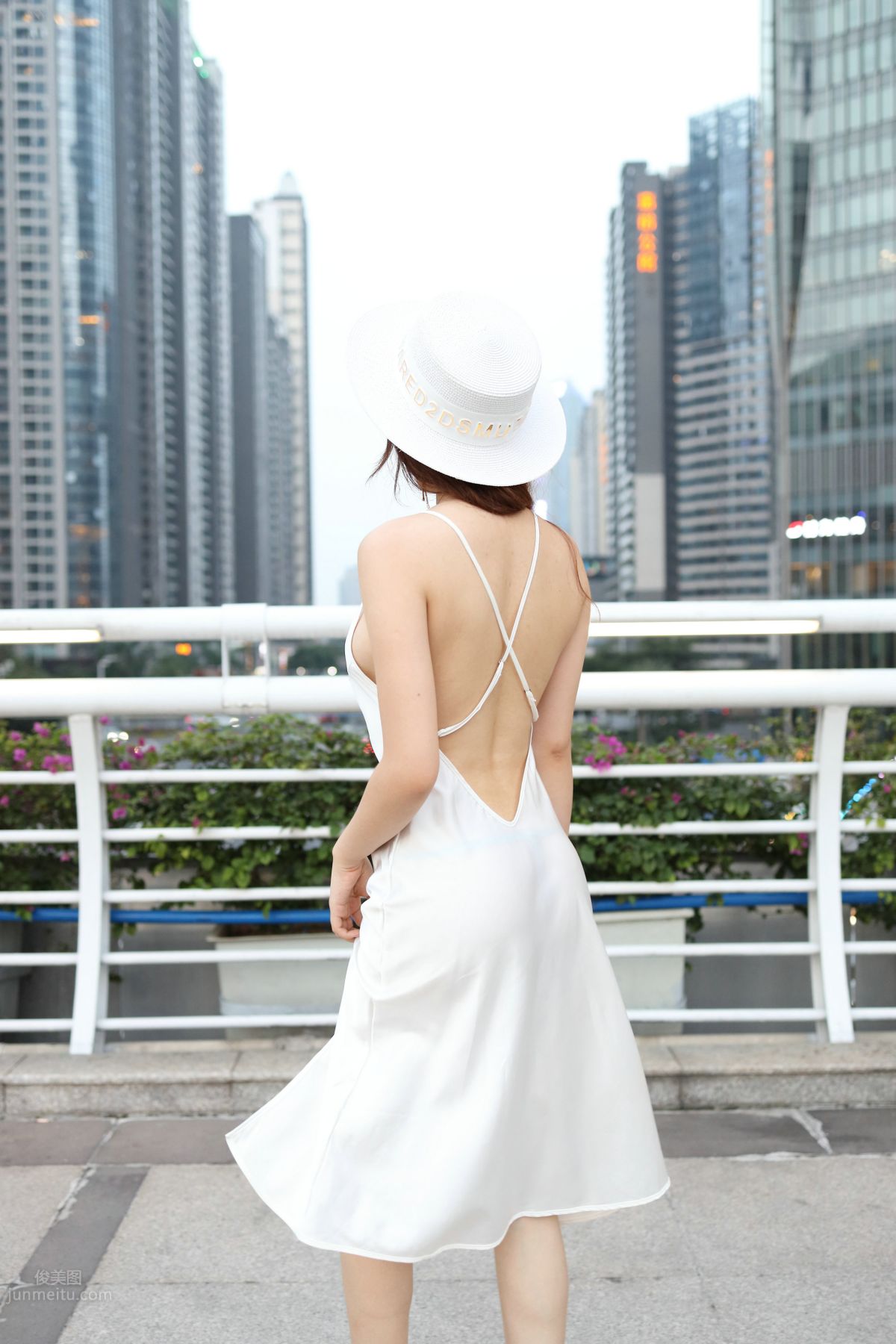 [Mojing Street] 108 Zhizhi Street Snap Photography, Urban Beauty Season 2, White Dress photo 237