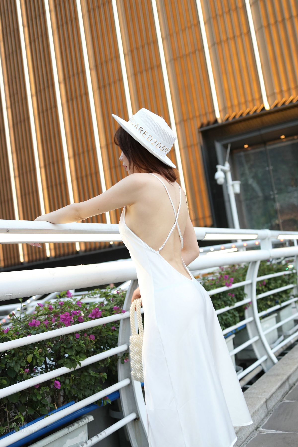 [Mojing Street] 108 Zhizhi Street Snap Photography, Urban Beauty Season 2, White Dress photo 242