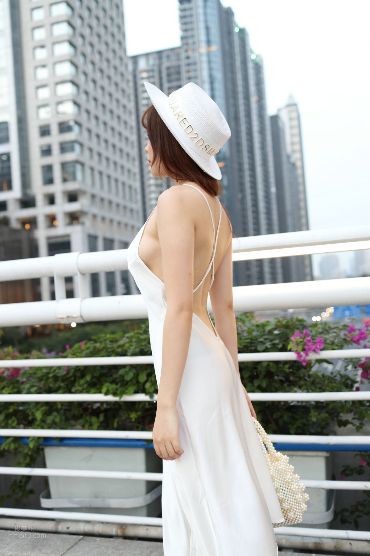 [Mojing Street] 108 Zhizhi Street Snap Photography, Urban Beauty Season 2, White Dress photo 253