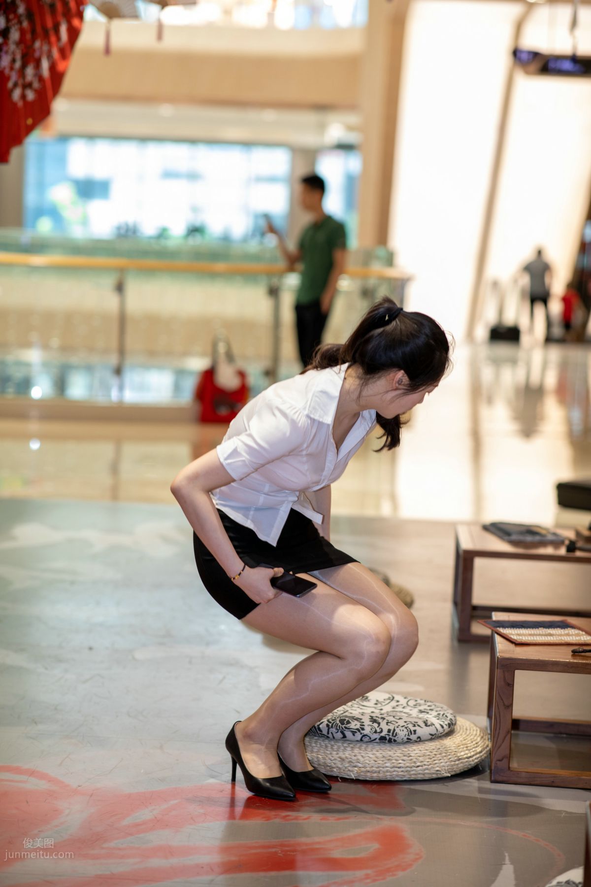 [Mojing Street] 109 Niunan Street Snap Picking Up a Pretty and Lovely Girl in Shiny Stockings photo 44