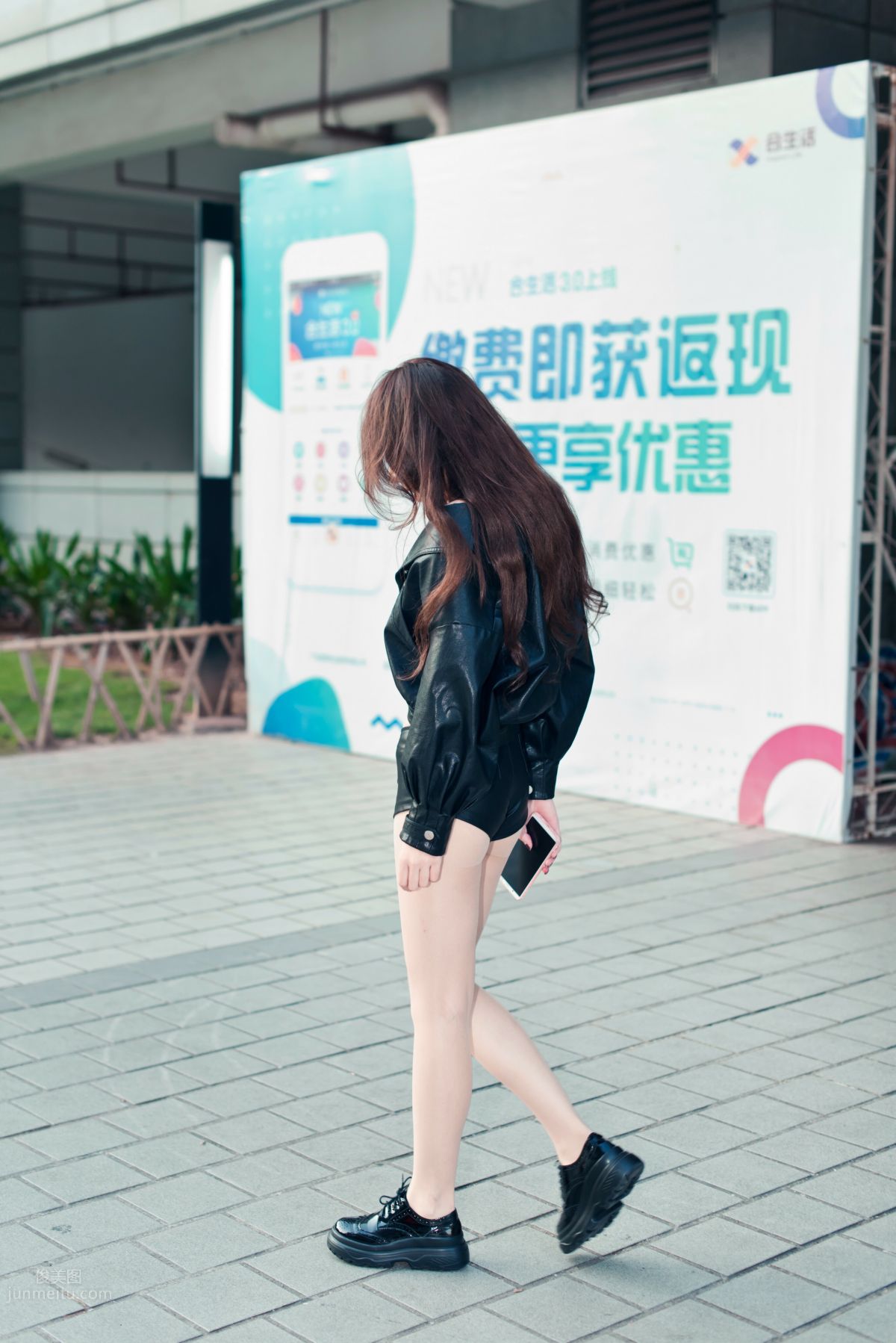 [魔鏡街拍] 117 非常緊緻的美臀少婦 5