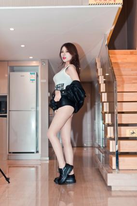 [魔鏡街拍] 117 非常緊緻的美臀少婦