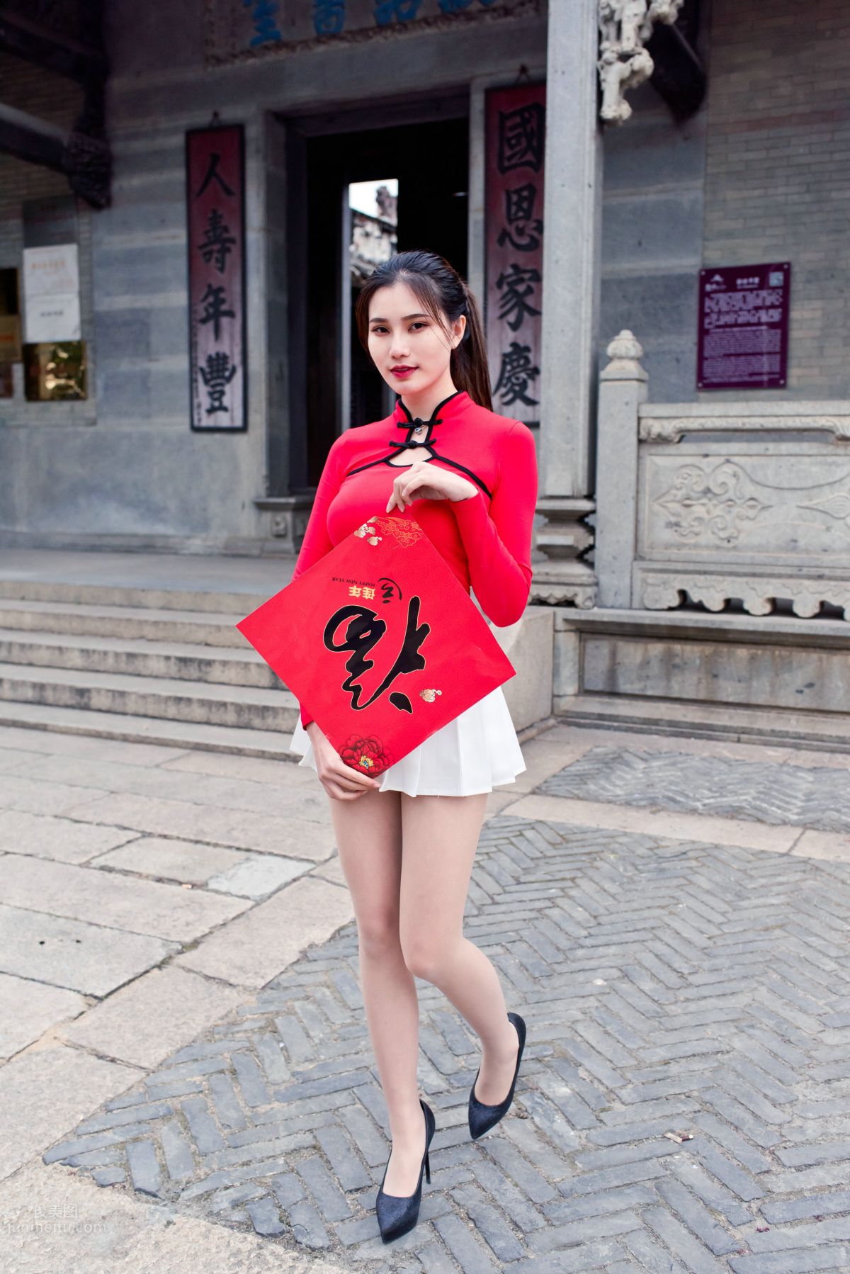 [Mojing Street] 118 Top-Quality Beauty with Silk Stockings in Red Top and White Skirt, Spring Scenery in the Ancient Village photo 286