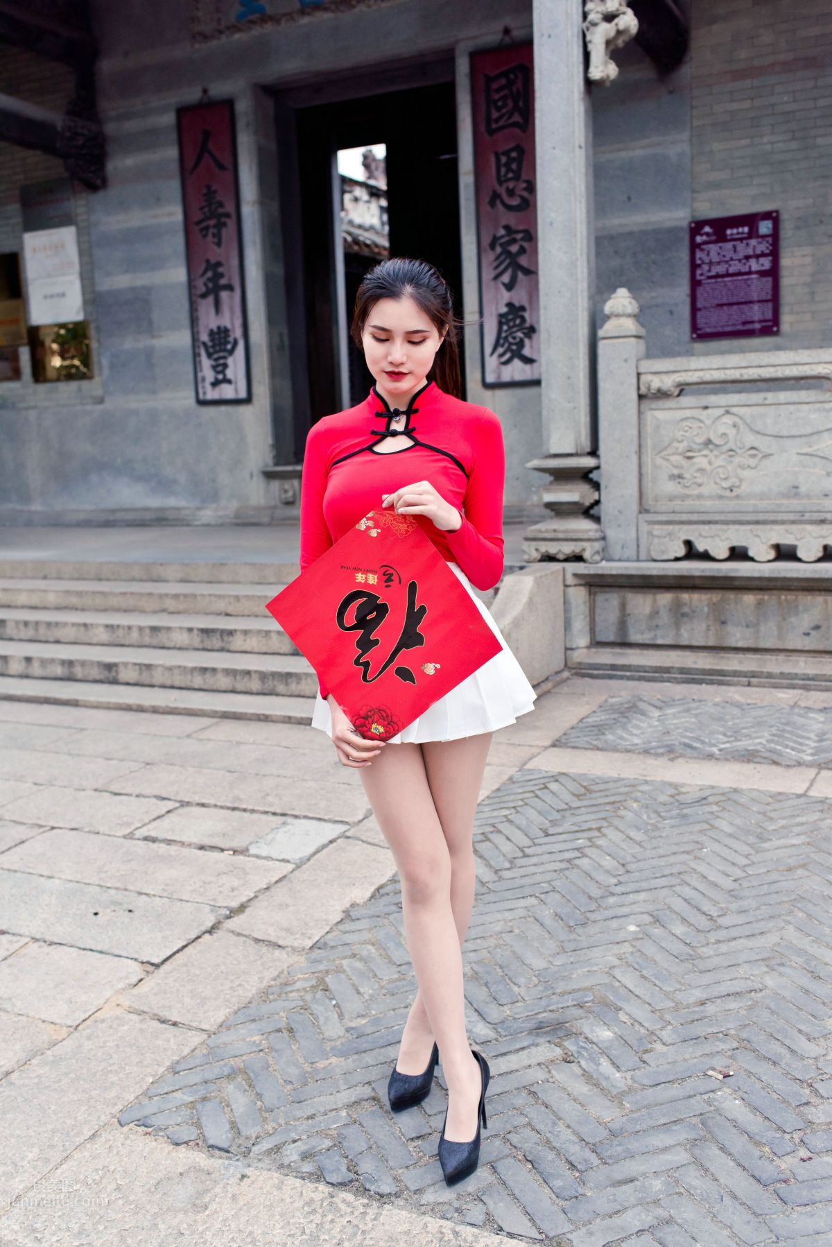 [Mojing Street] 118 Top-Quality Beauty with Silk Stockings in Red Top and White Skirt, Spring Scenery in the Ancient Village photo 283