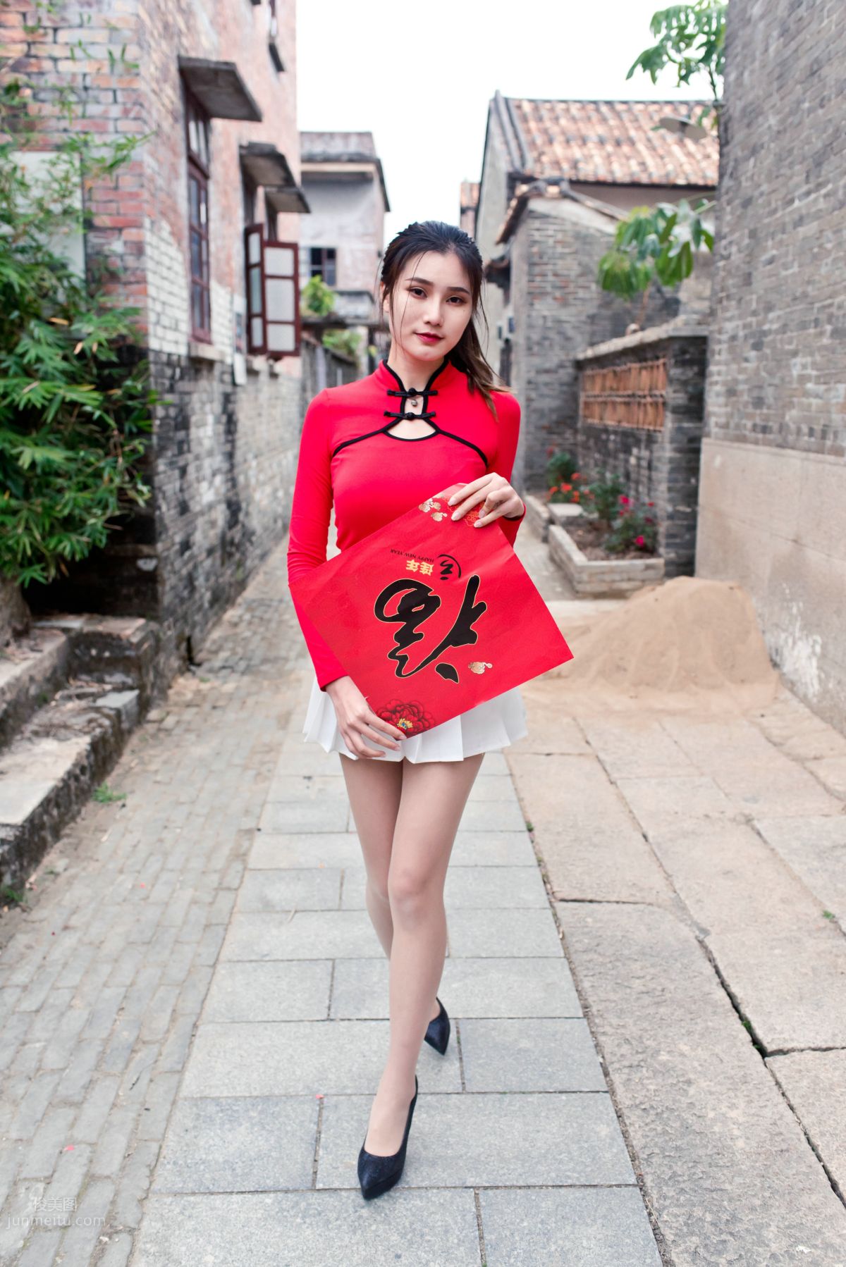 [Mojing Street] 118 Top-Quality Beauty with Silk Stockings in Red Top and White Skirt, Spring Scenery in the Ancient Village photo 282