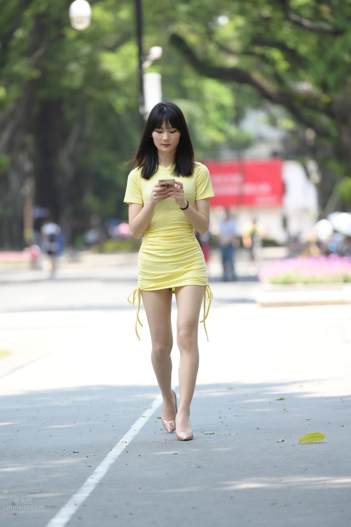 [Mojing Street] 123 Street Snap of Sexy Beauty in Light Yellow Dress photo 20