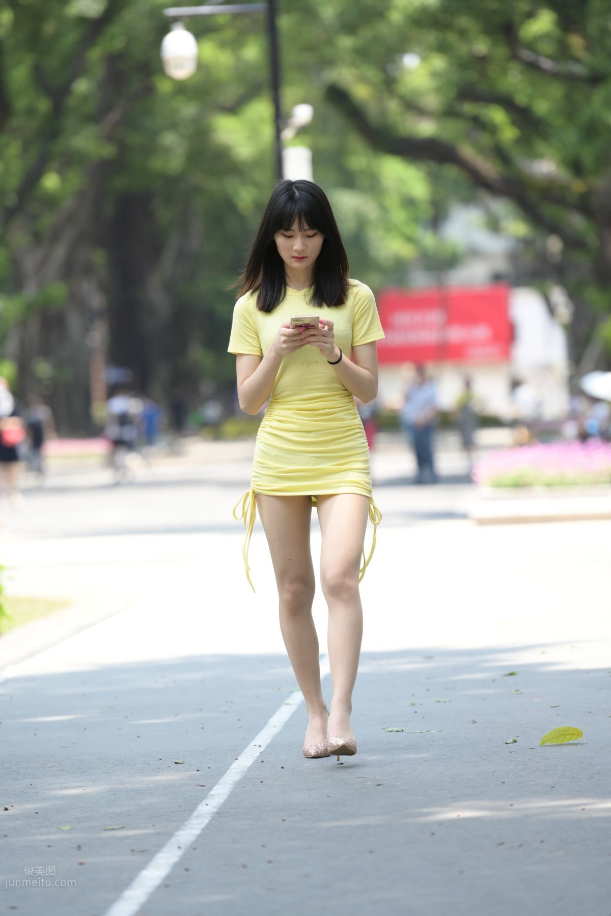 [Mojing Street] 123 Street Snap of Sexy Beauty in Light Yellow Dress photo 21