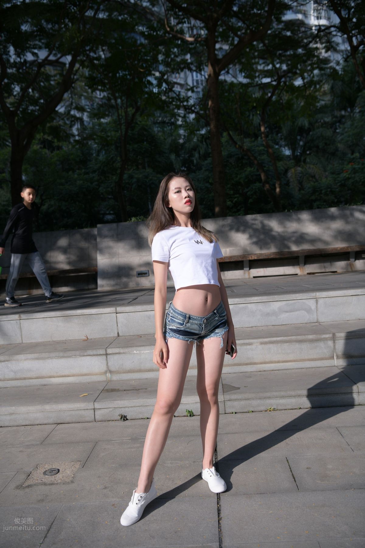 [Mojing Street] 126 Very Sexy Denim Hot Pants Girl photo 49