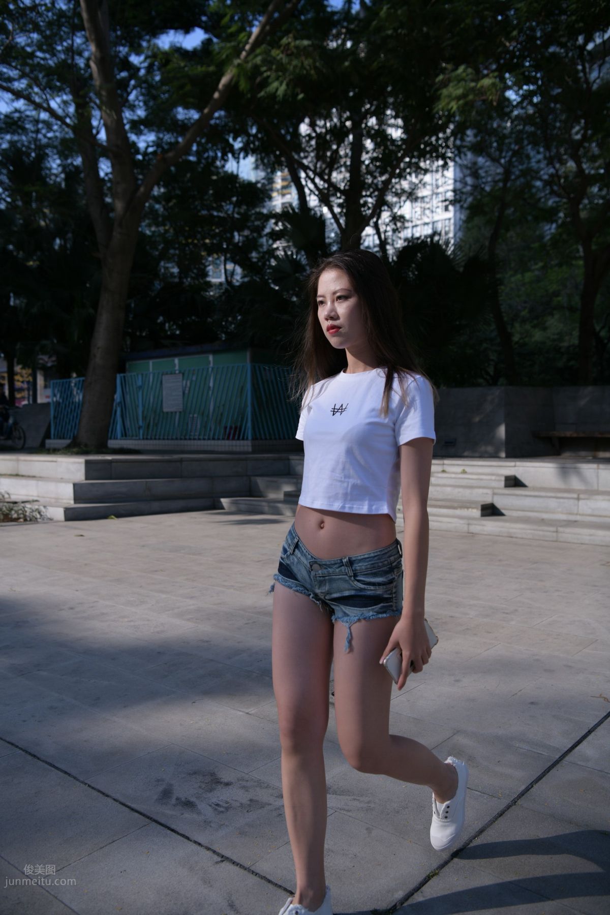 [Mojing Street] 126 Very Sexy Denim Hot Pants Girl photo 53