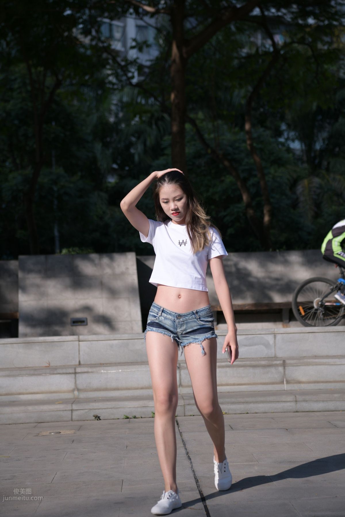 [Mojing Street] 126 Very Sexy Denim Hot Pants Girl photo 55