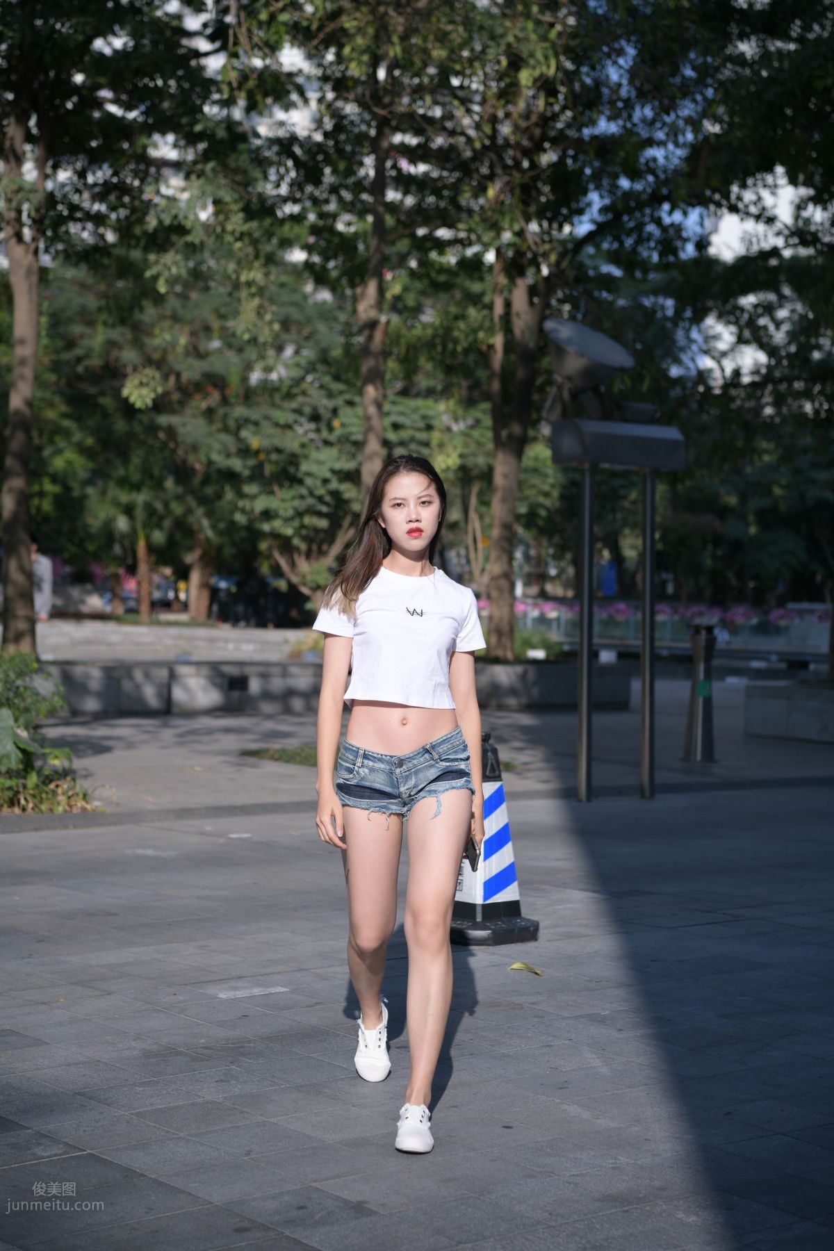 [Mojing Street] 126 Very Sexy Denim Hot Pants Girl photo 61