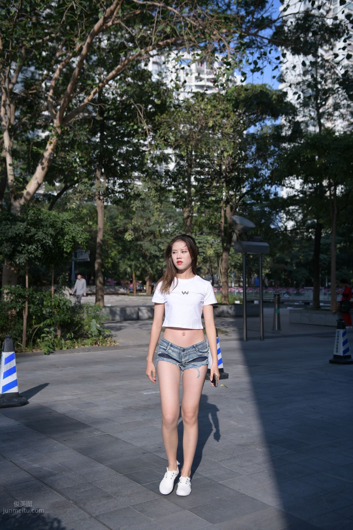 [Mojing Street] 126 Very Sexy Denim Hot Pants Girl photo 63