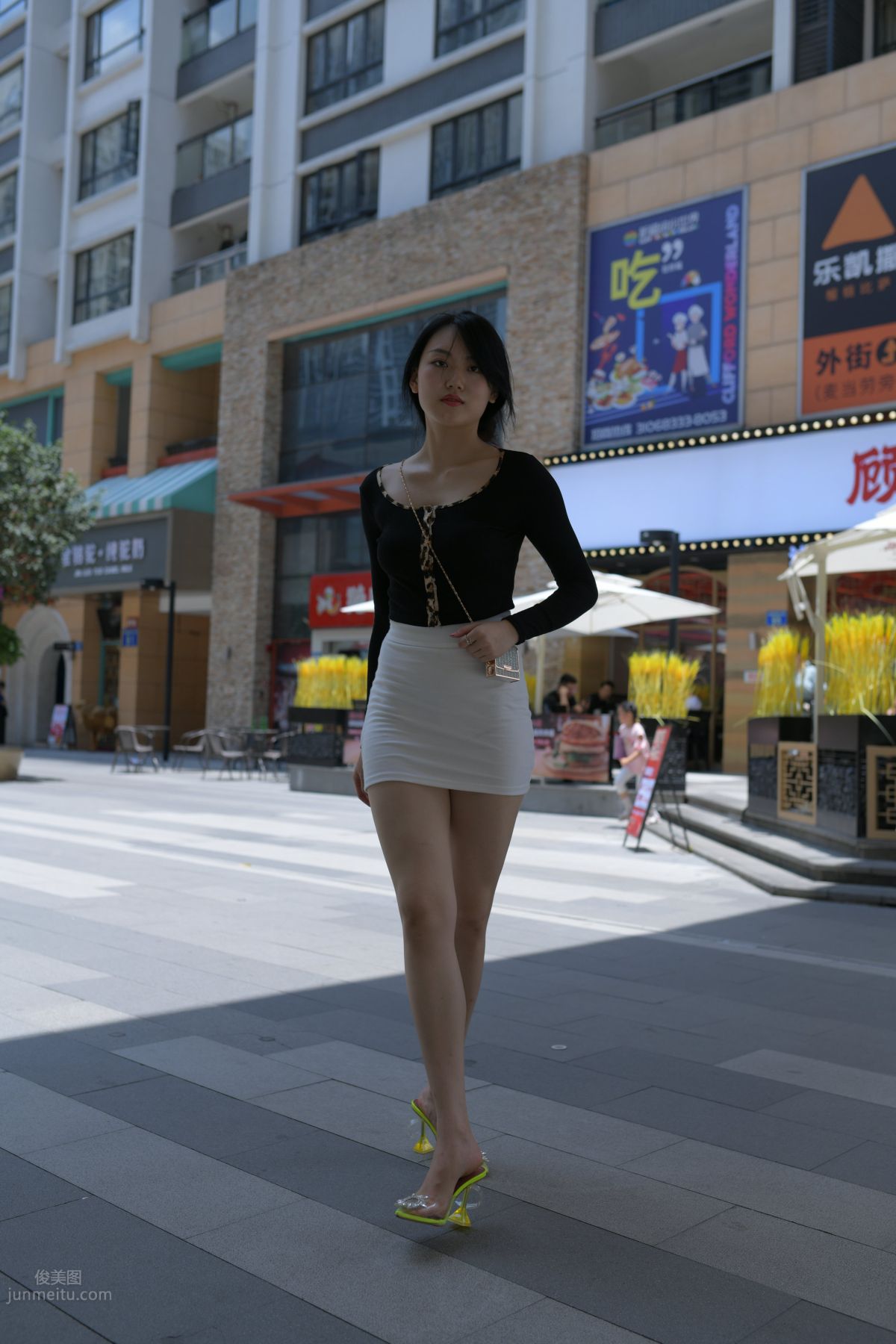 Mojing Street No. 130 photo 283