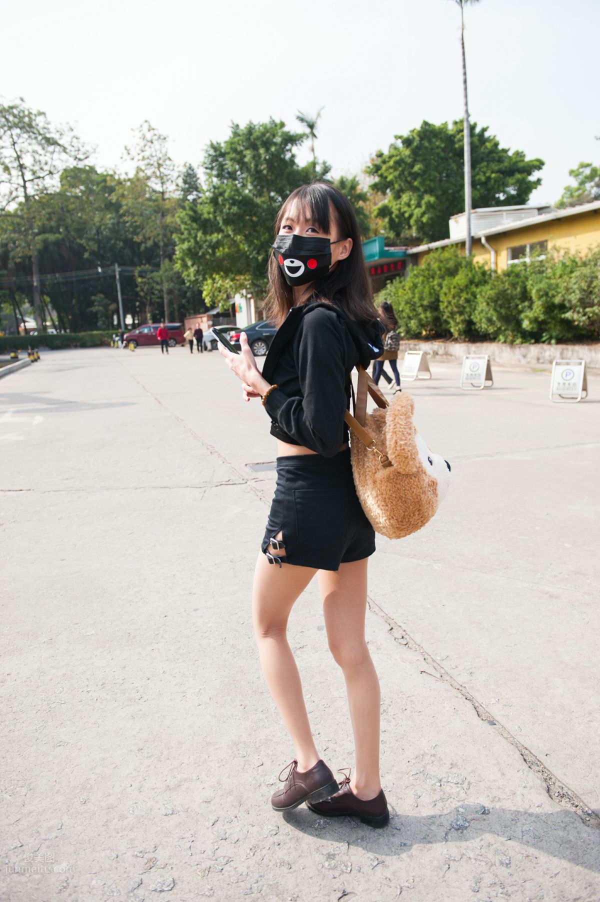 [Mojing Street] 132 Girl with Flesh-Colored Stockings and Beautiful Legs at the Football Field, Your Smile Cannot Be Hidden by a Mask photo 11
