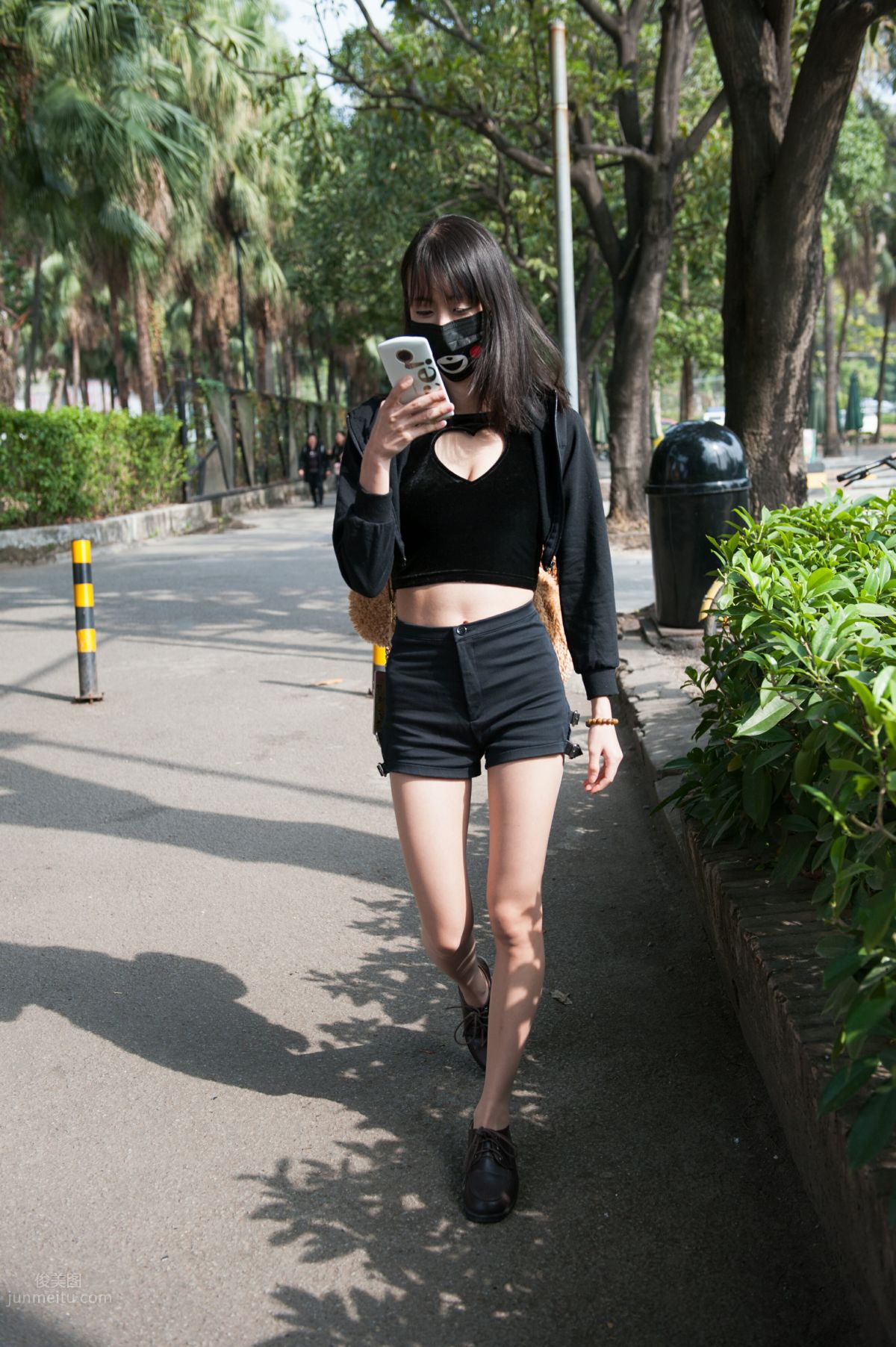 [Mojing Street] 132 Girl with Flesh-Colored Stockings and Beautiful Legs at the Football Field, Your Smile Cannot Be Hidden by a Mask photo 19