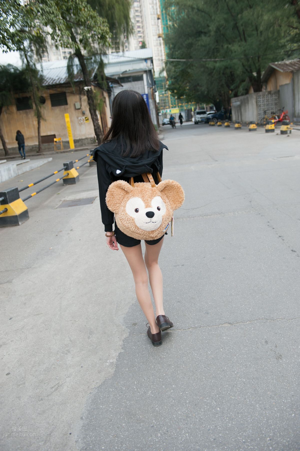 [Mojing Street] 132 Girl with Flesh-Colored Stockings and Beautiful Legs at the Football Field, Your Smile Cannot Be Hidden by a Mask photo 112