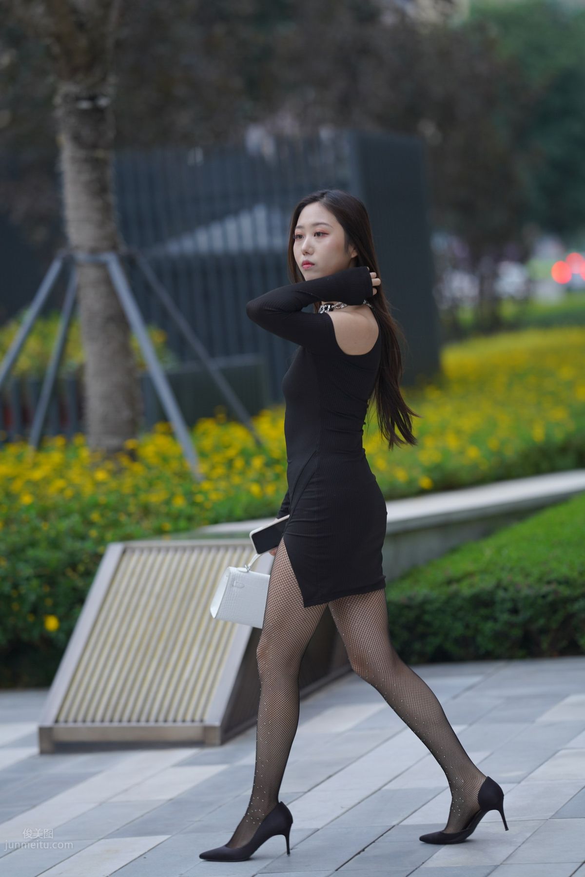 [Mojing Street] 133 Very Sexy Girl in Fishnet Stockings photo 172