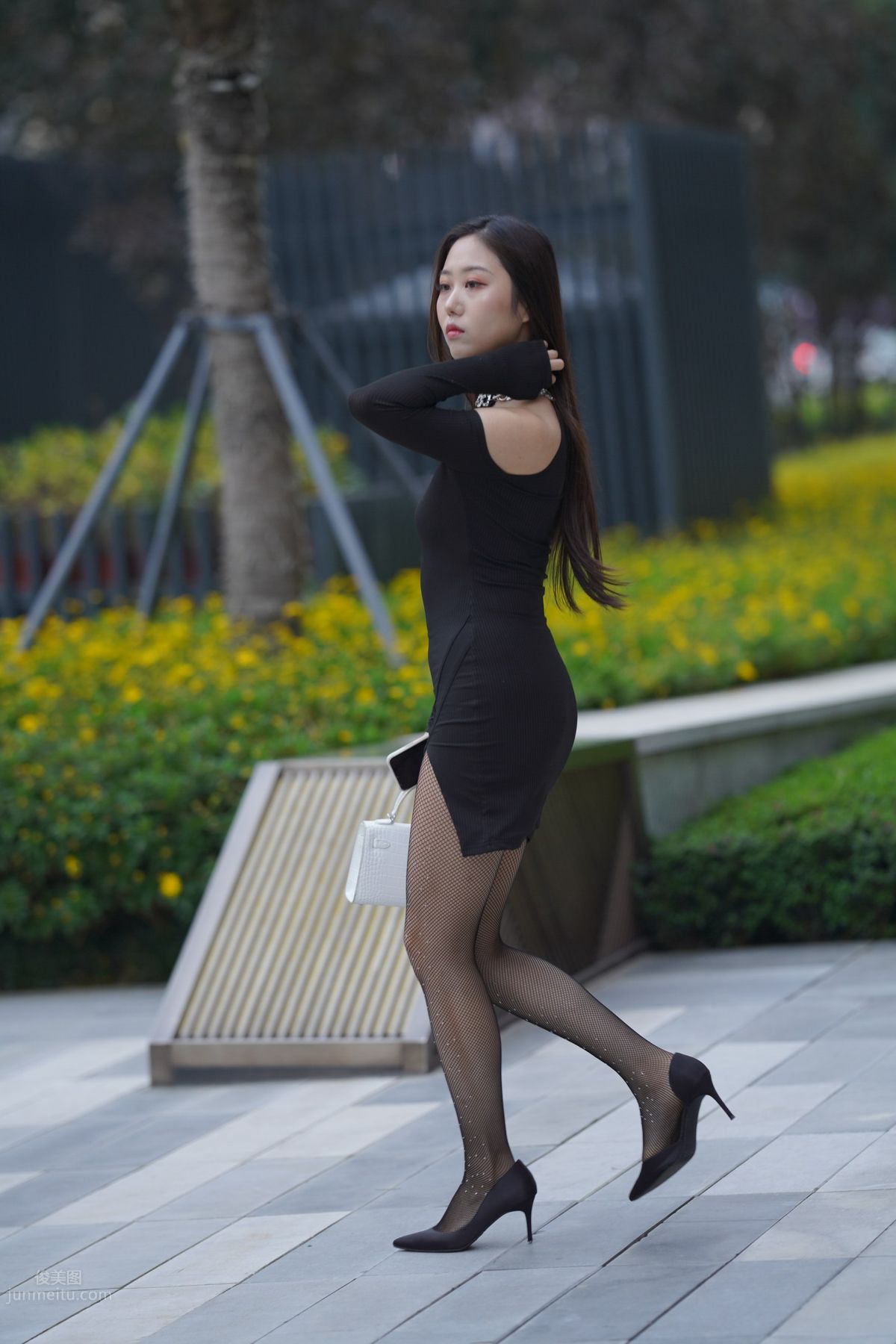 [Mojing Street] 133 Very Sexy Girl in Fishnet Stockings photo 173
