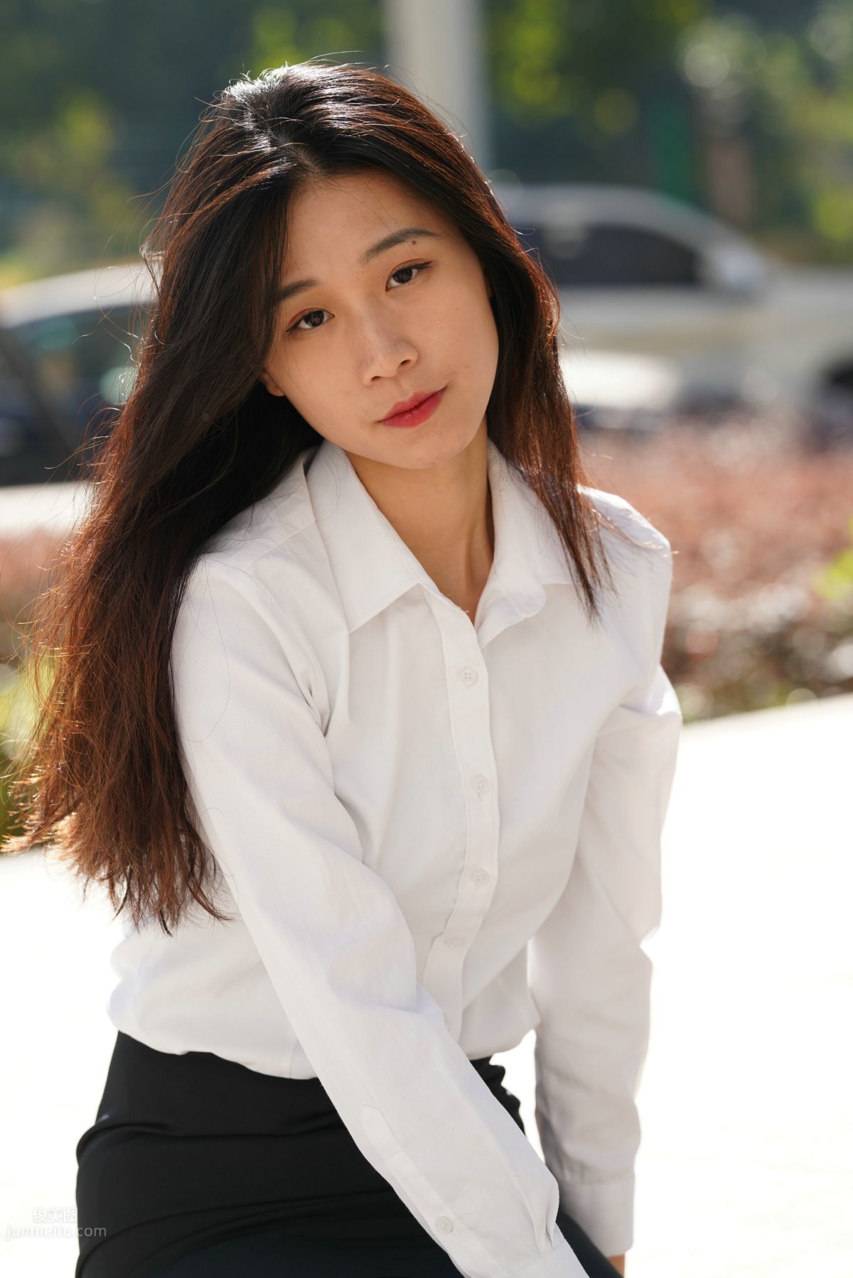 [Mojing Street] 135 Street Snap of an OL-Style Beauty in Black Stockings photo 14