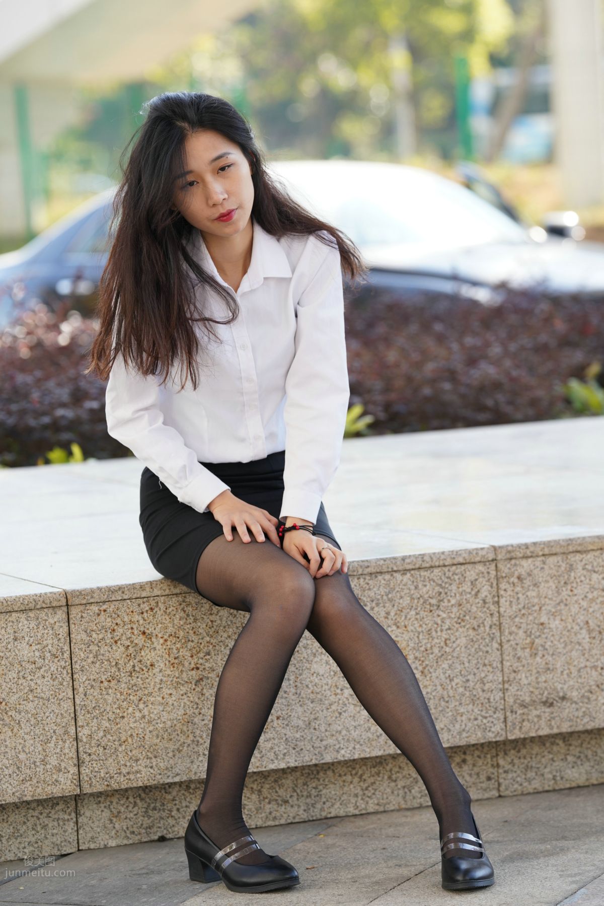 [Mojing Street] 135 Street Snap of an OL-Style Beauty in Black Stockings photo 53