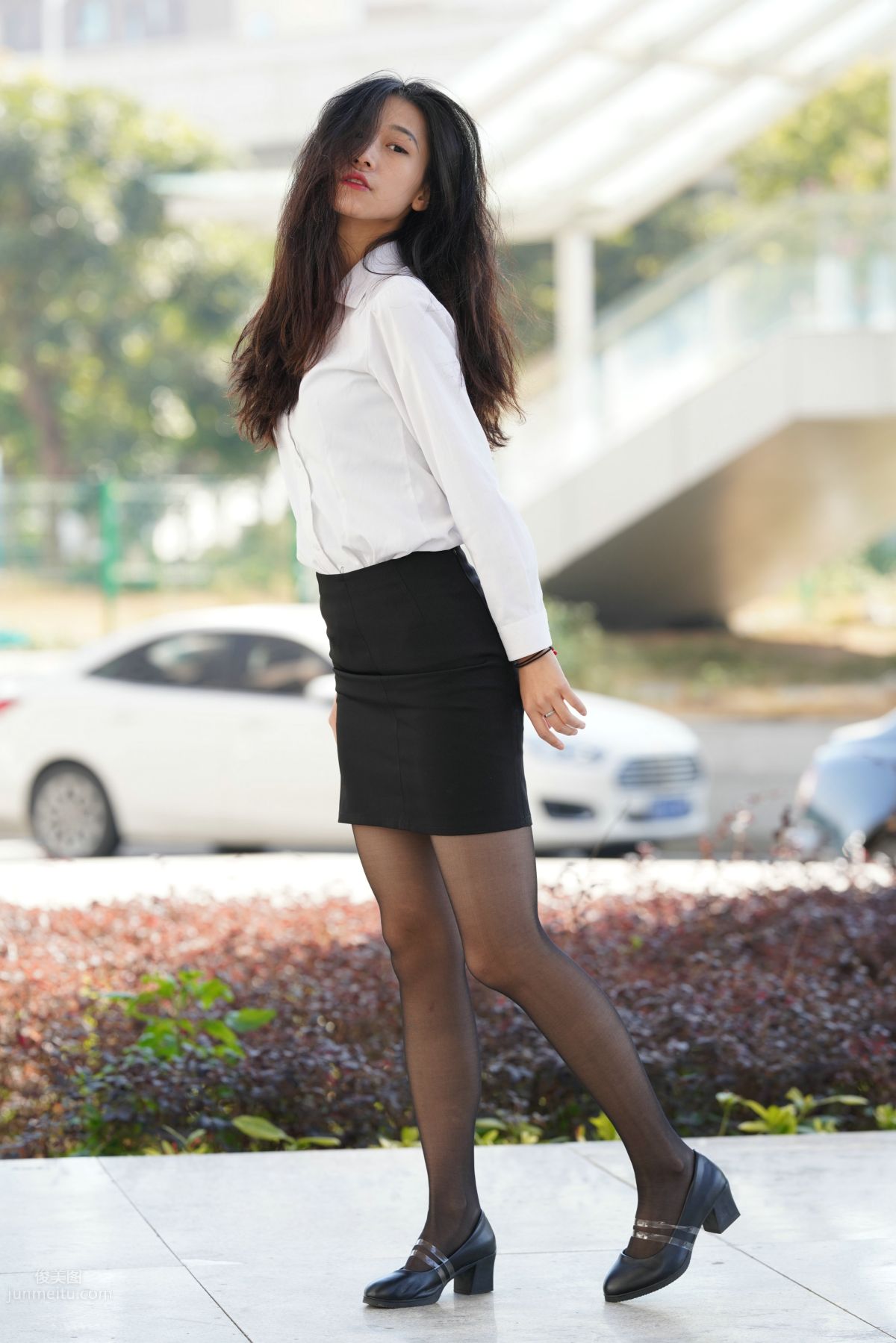 [Mojing Street] 135 Street Snap of an OL-Style Beauty in Black Stockings photo 79
