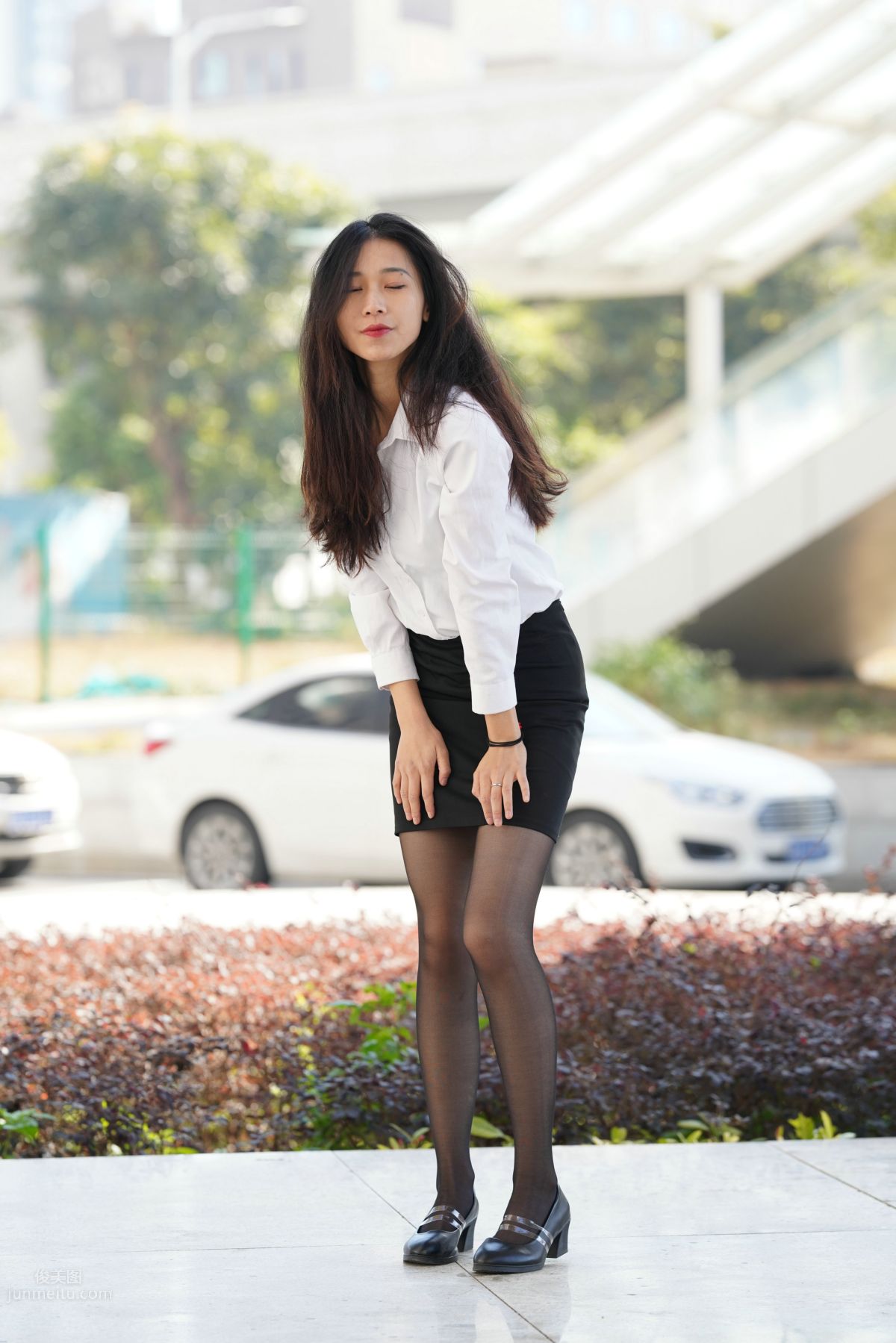 [Mojing Street] 135 Street Snap of an OL-Style Beauty in Black Stockings photo 99