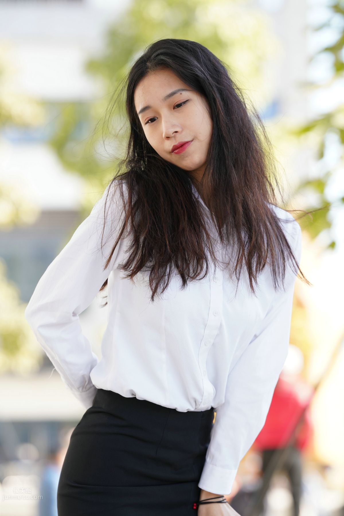 [Mojing Street] 135 Street Snap of an OL-Style Beauty in Black Stockings photo 109